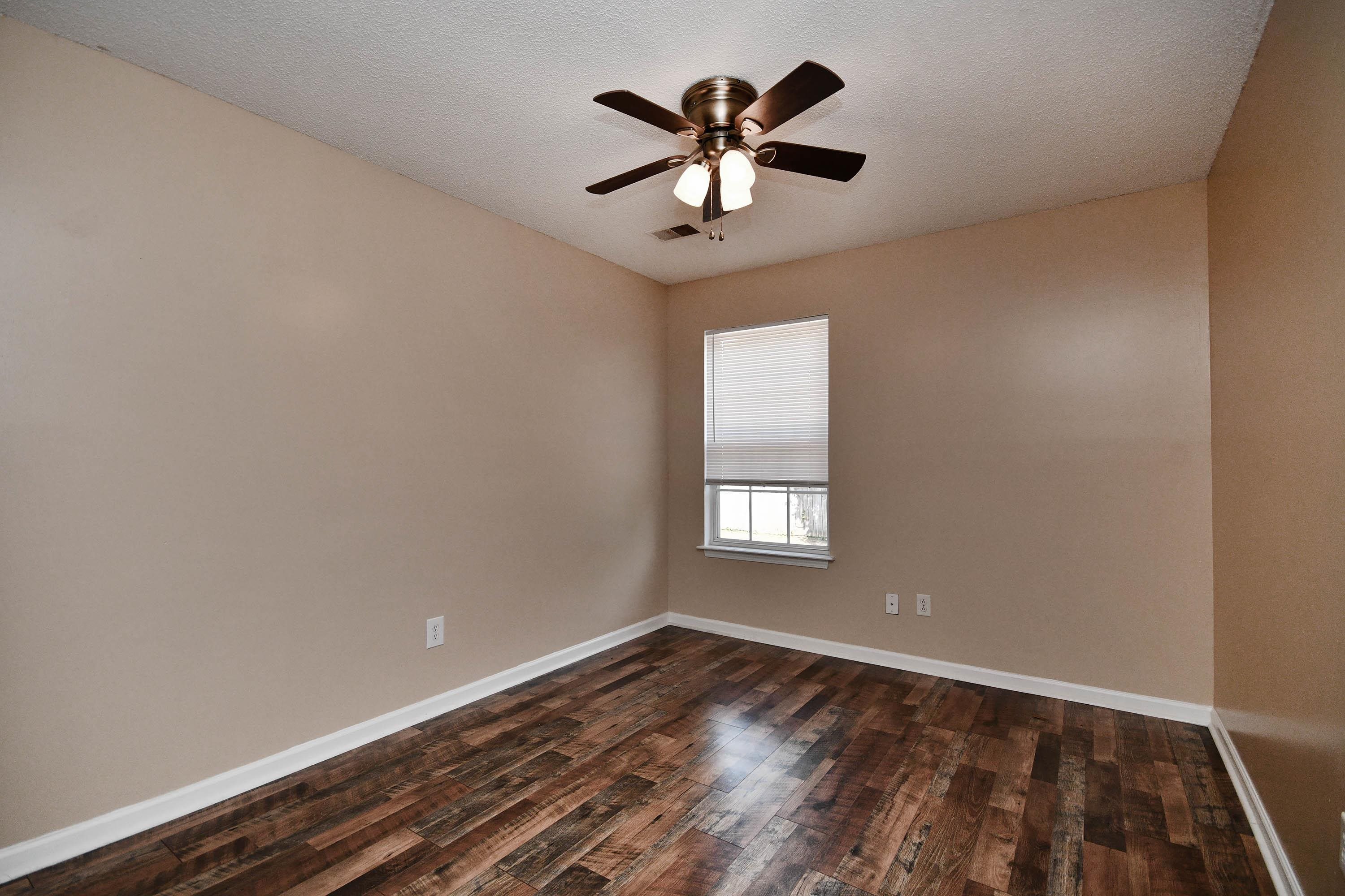 136 W Corley Lane Property Photo 23