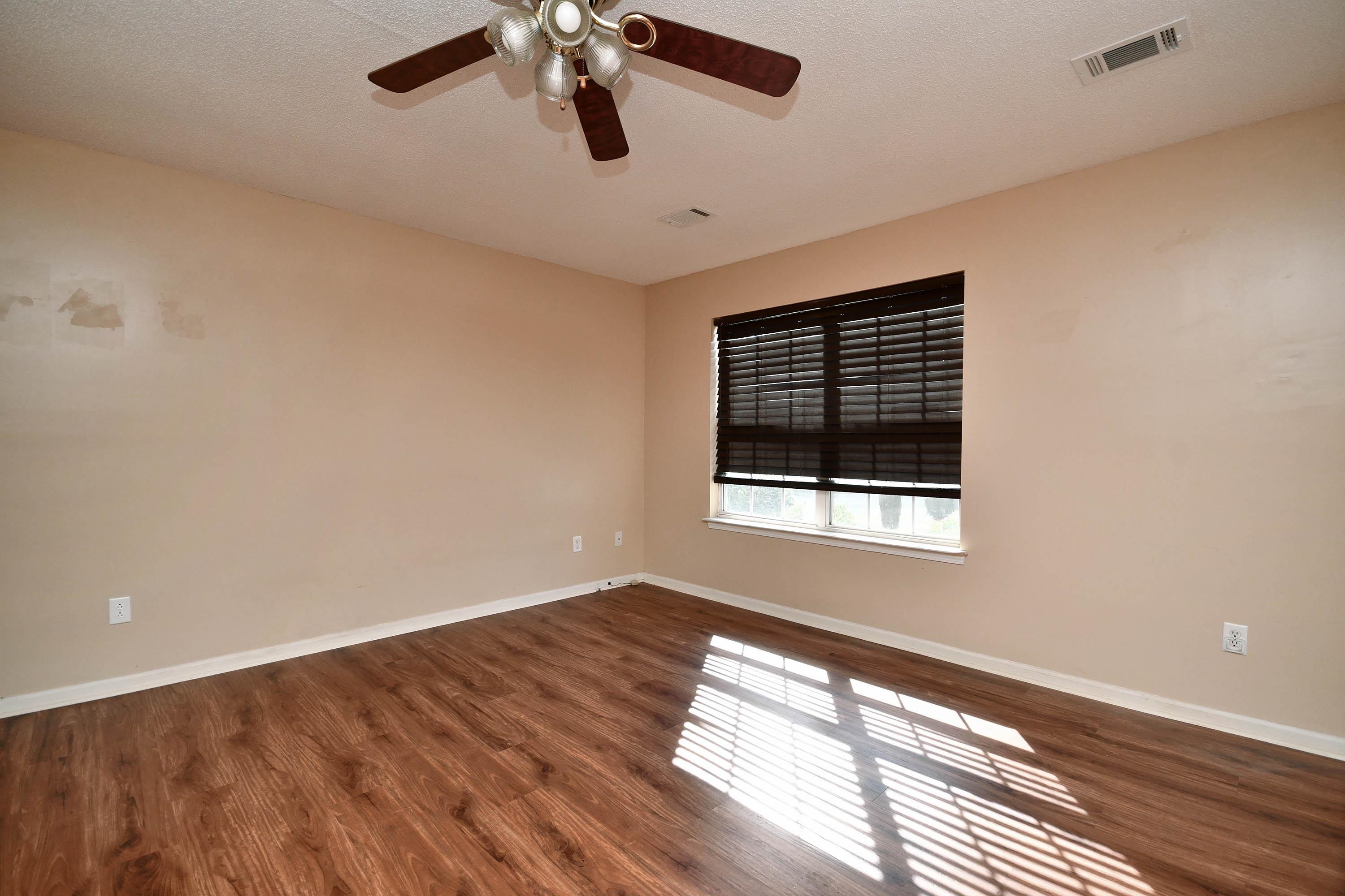 136 W Corley Lane Property Photo 24