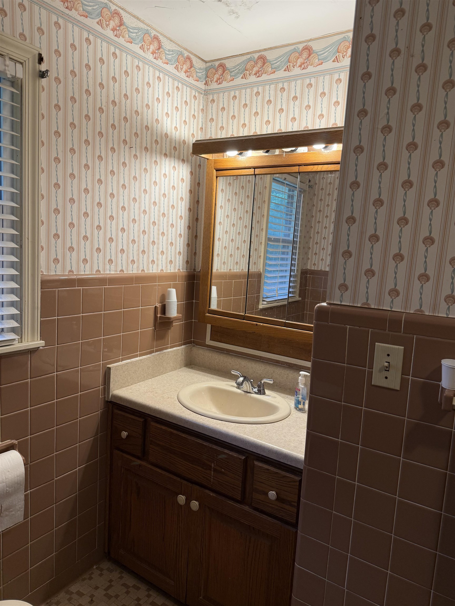 3855 Maid Marion Lane Property Photo 16