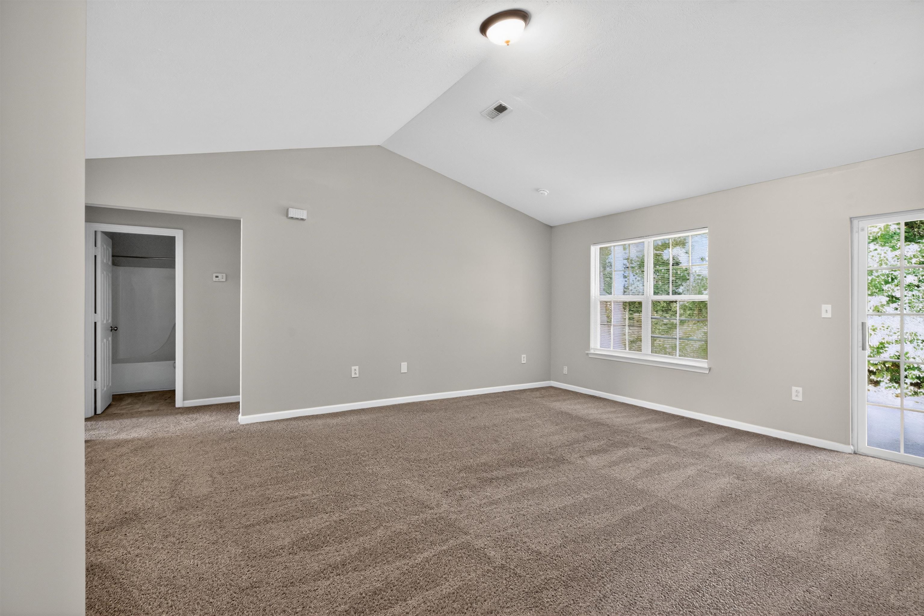 1876 Tamara Way Property Photo 11