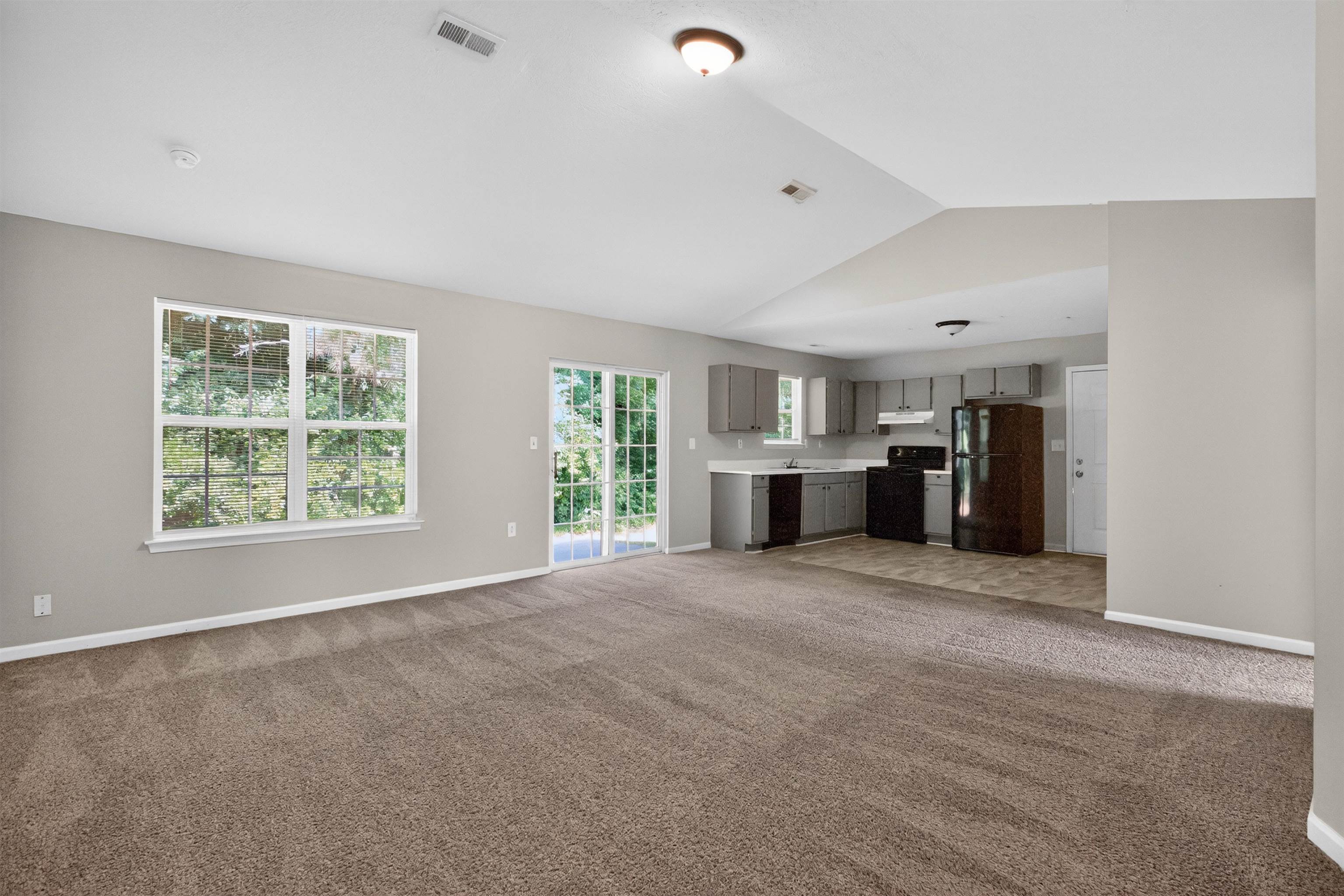1876 Tamara Way Property Photo 13