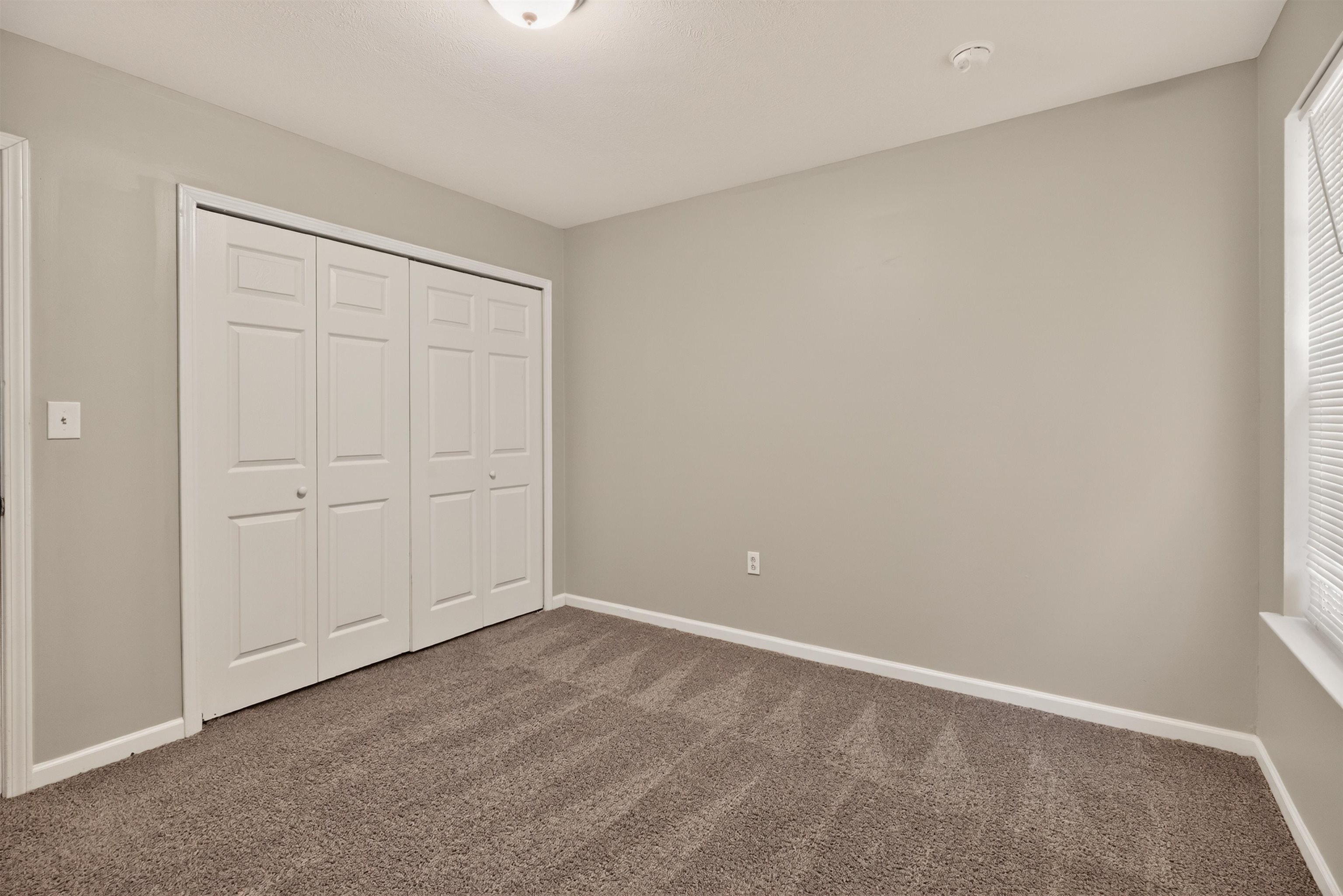 1876 Tamara Way Property Photo 19