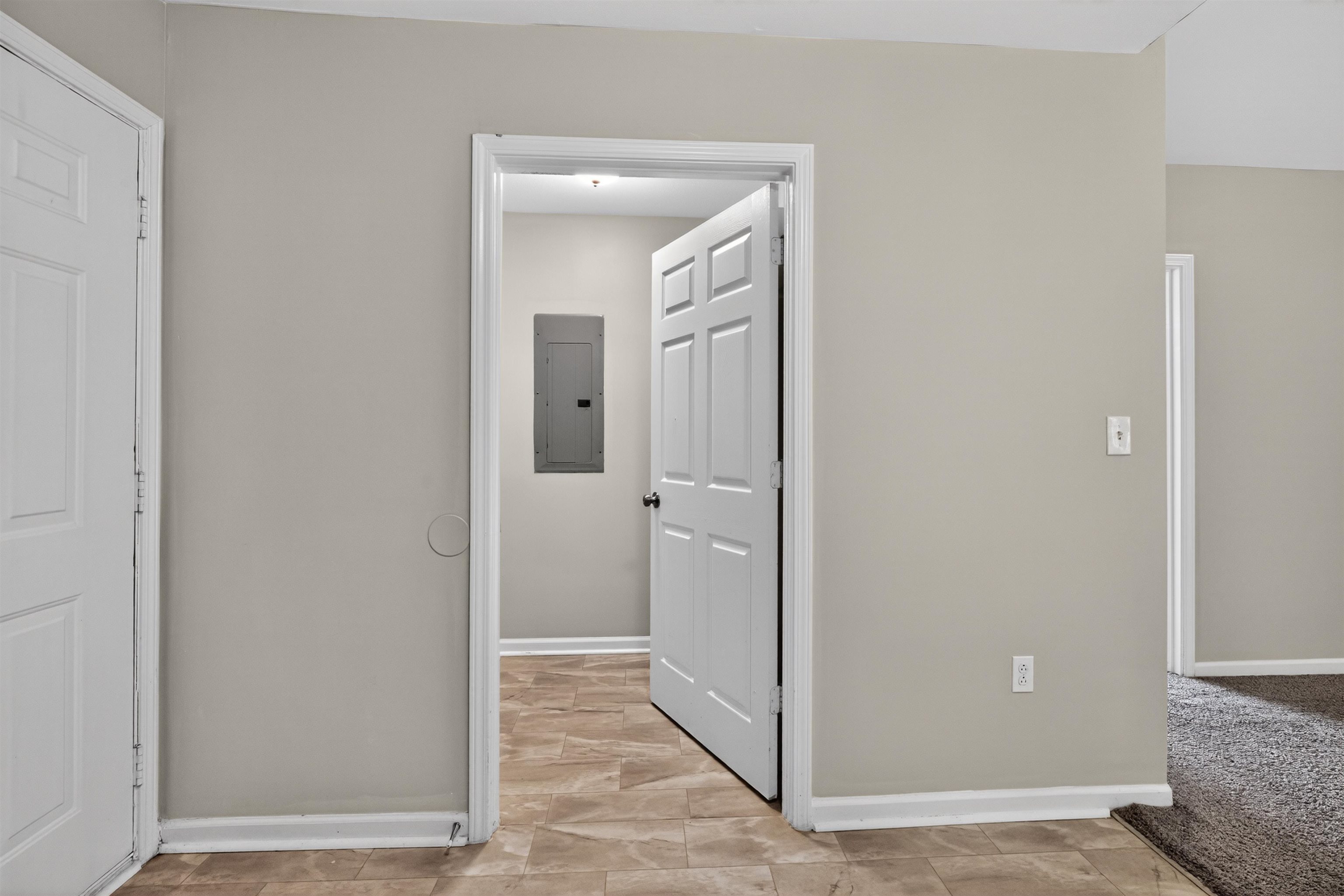 1876 Tamara Way Property Photo 29
