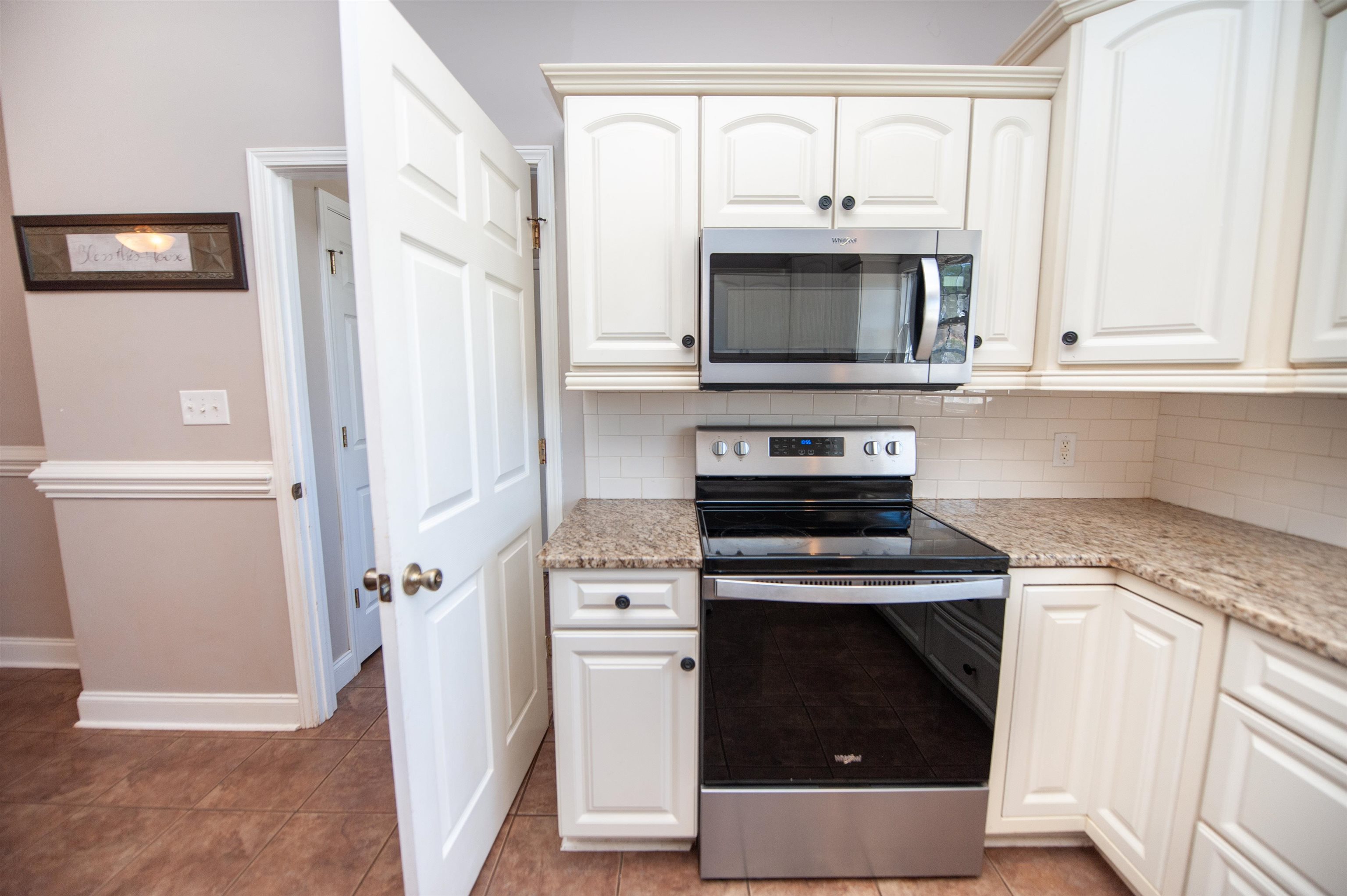 450 Meadow Road Property Photo 11
