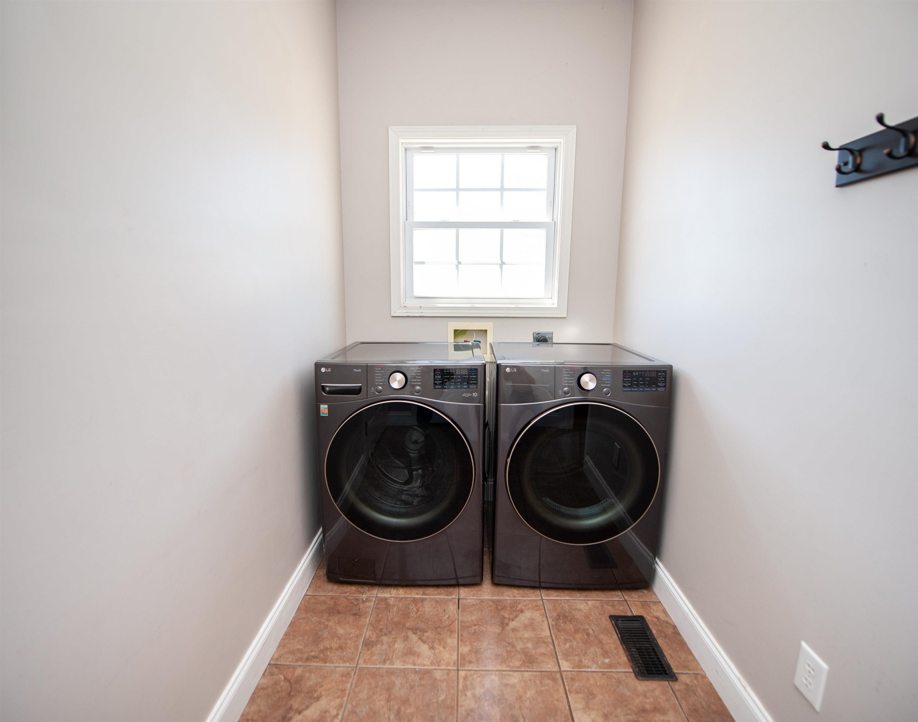 450 Meadow Road Property Photo 14
