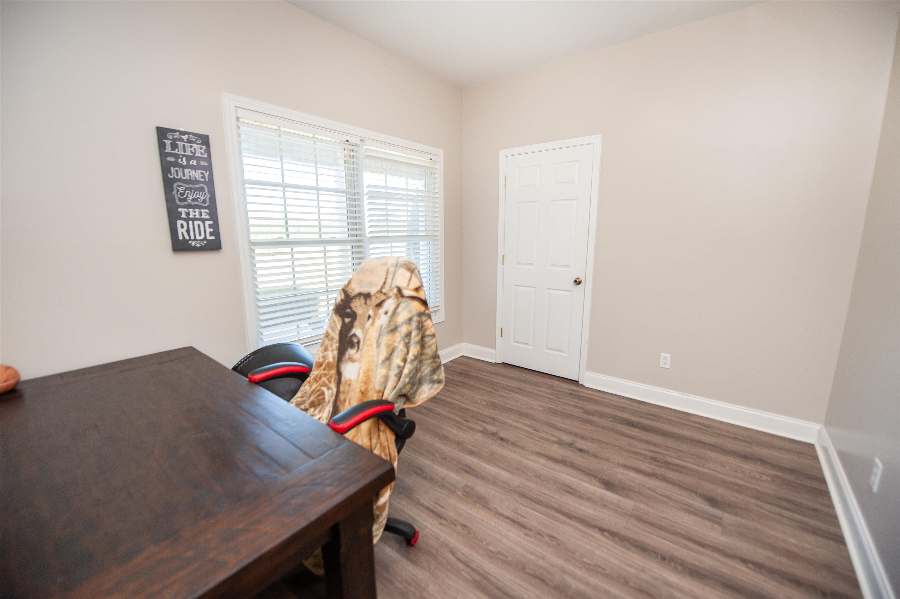 450 Meadow Road Property Photo 23