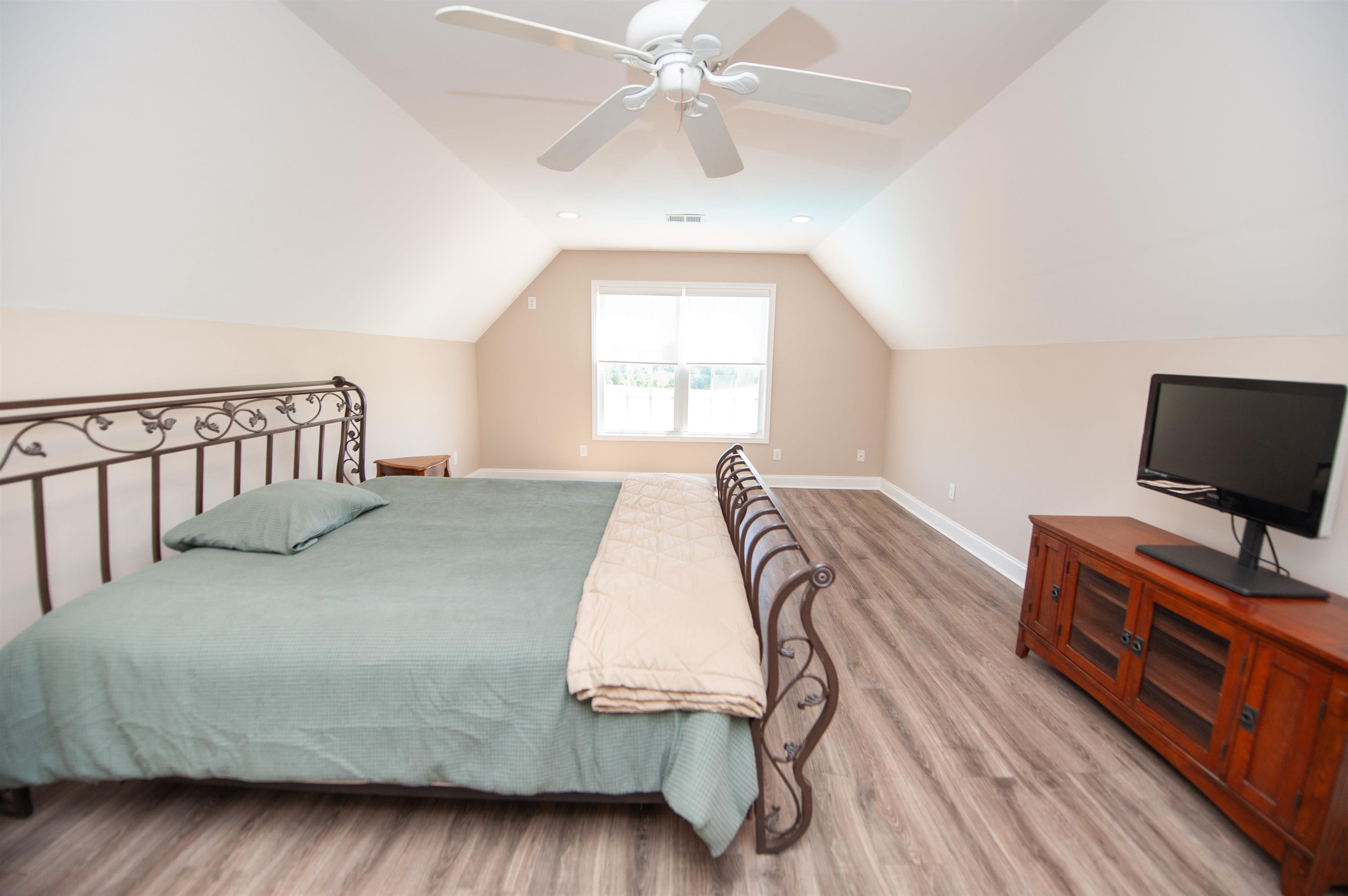 450 Meadow Road Property Photo 31