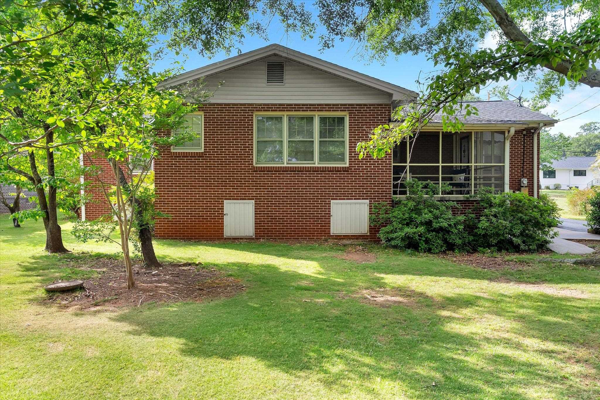 206 Hillside Drive Property Photo 27