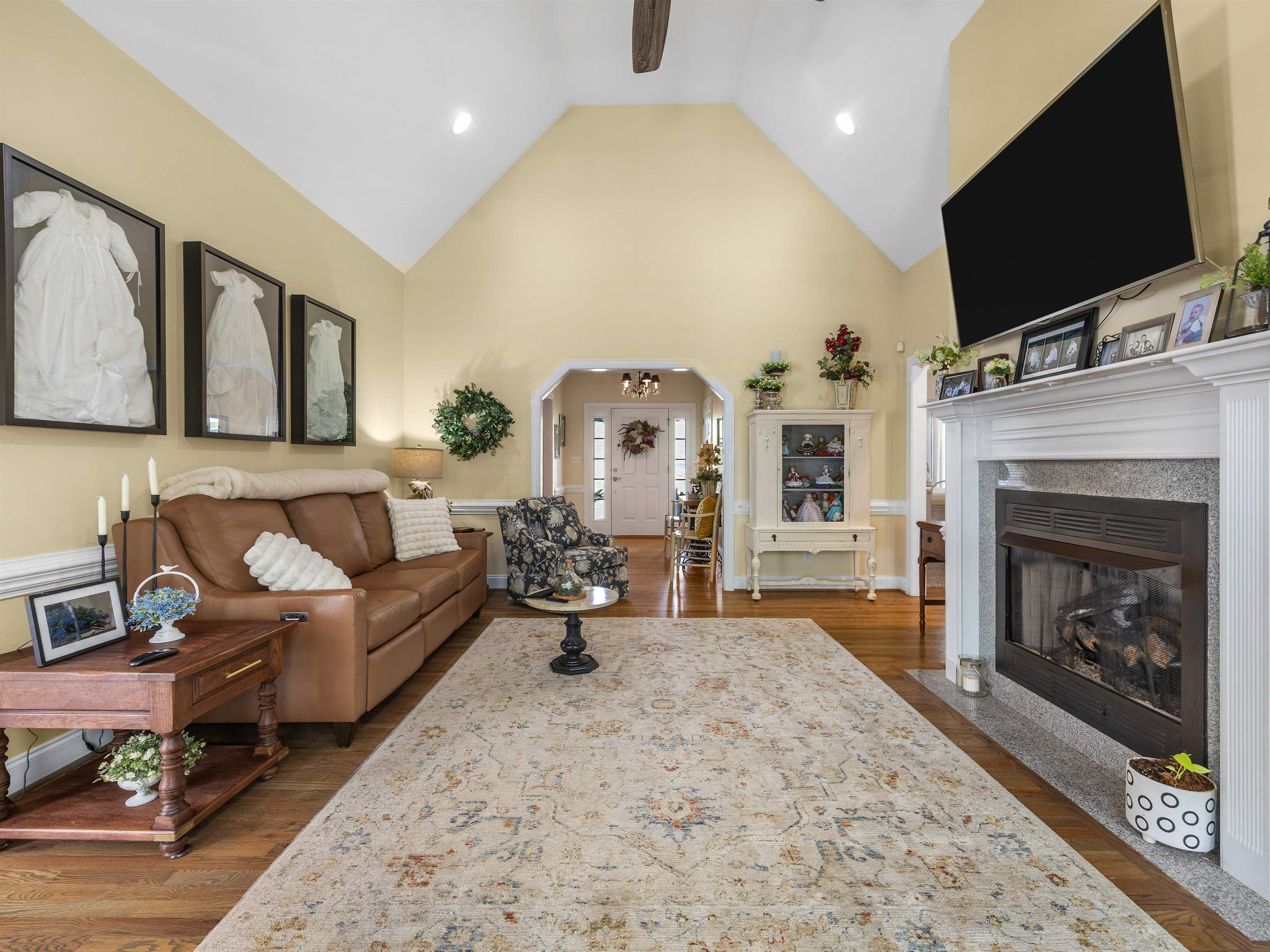 379 Shallowford Drive Property Photo 8