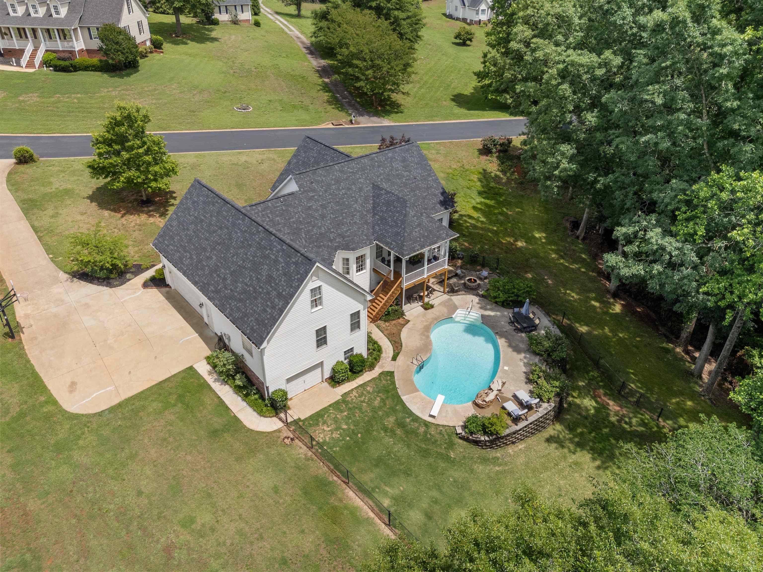 379 Shallowford Drive Property Photo 45