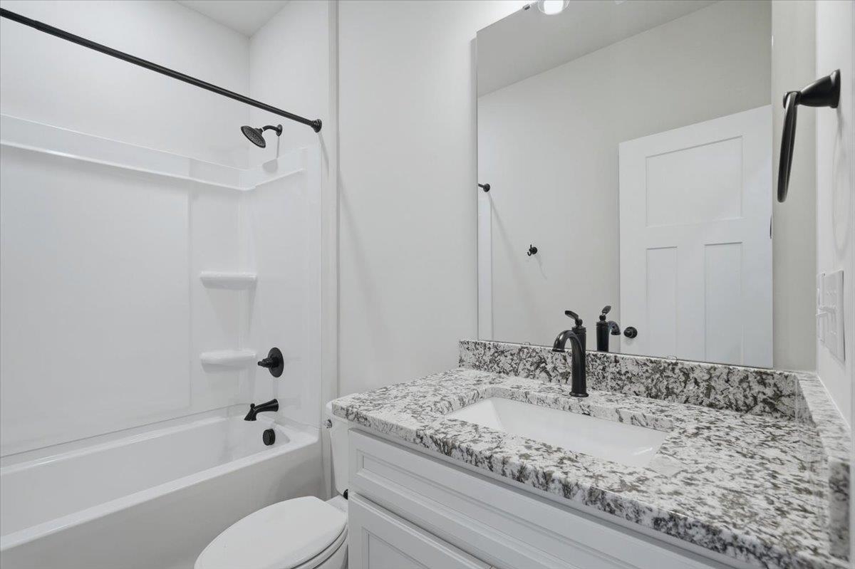 1006 Fox Hollow Street Property Photo 21