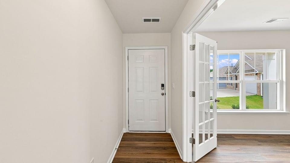 1515 Azure Lane Property Photo 6