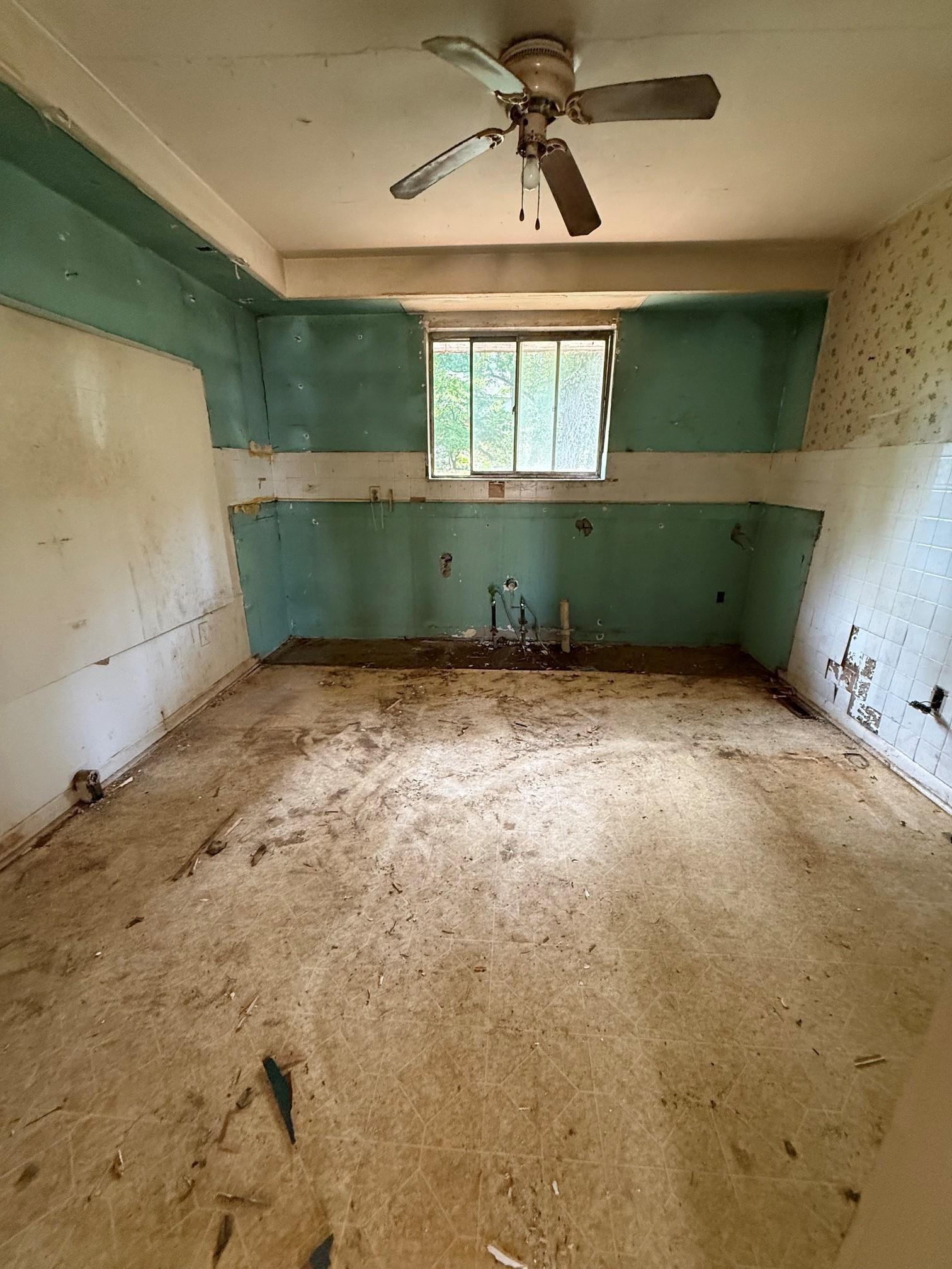 612 Overhill Circle Property Photo 3