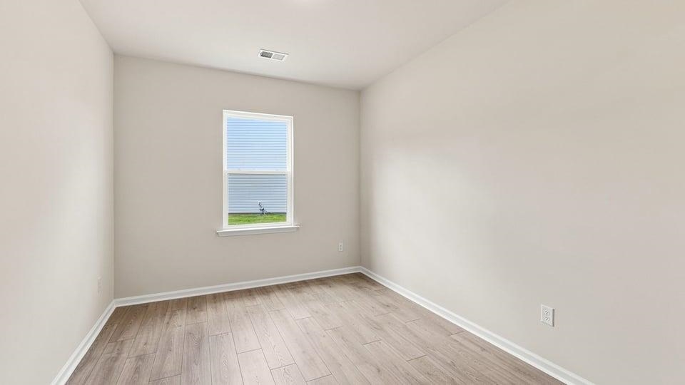 1243 Saginaw Court Property Photo 9