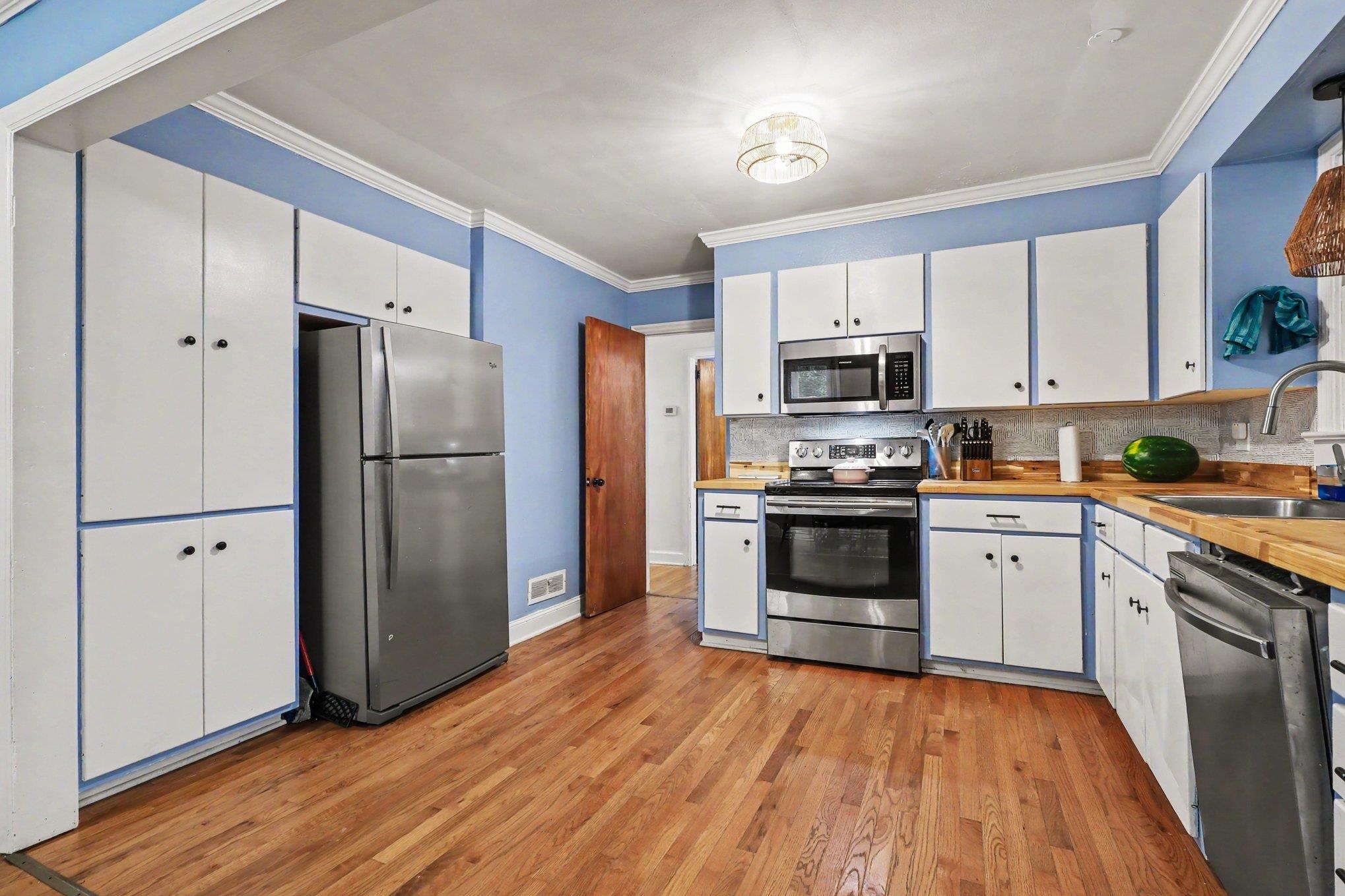 106 Hancock Avenue Property Photo 10