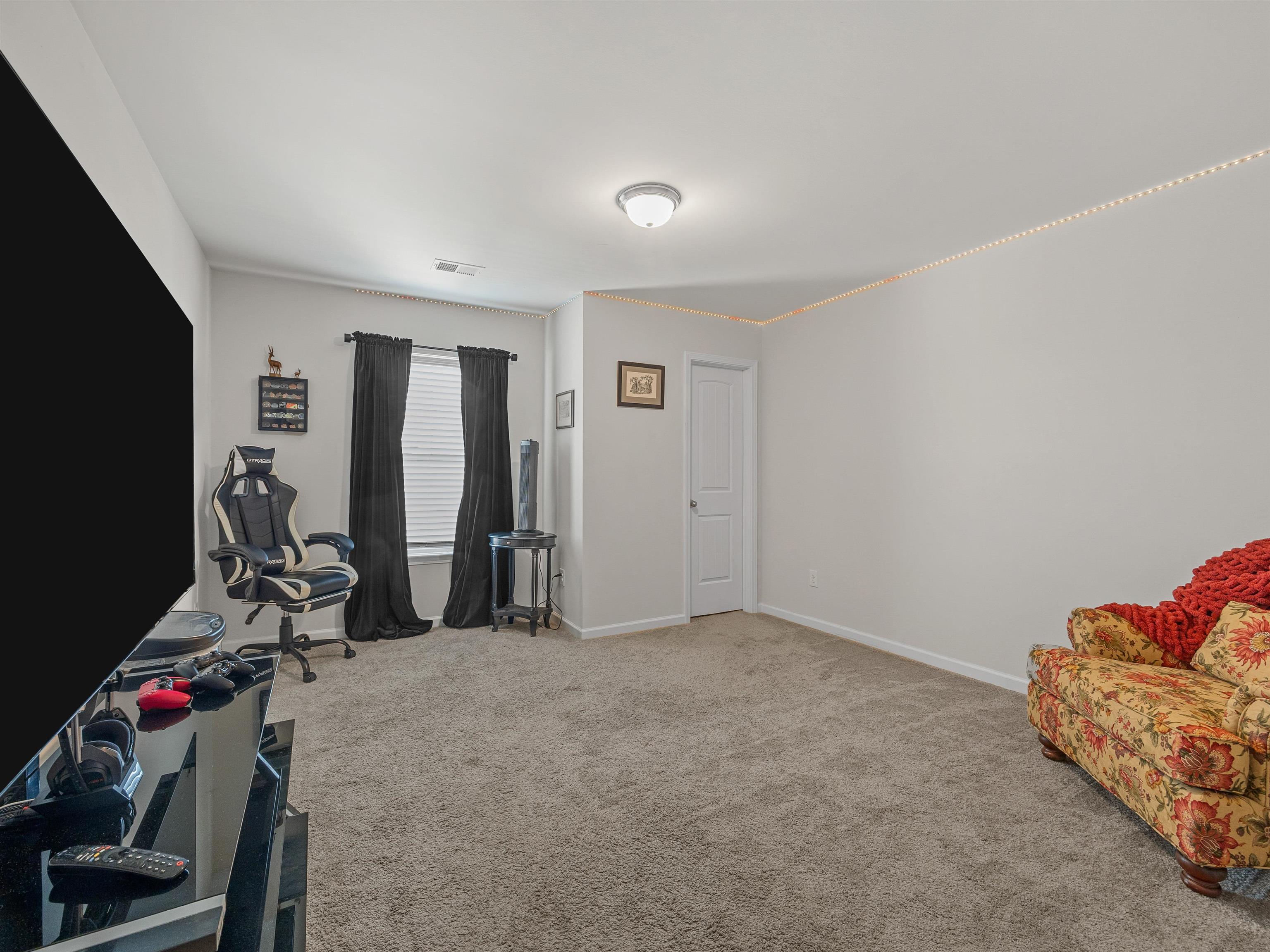 463 Torrington Drive Property Photo 29
