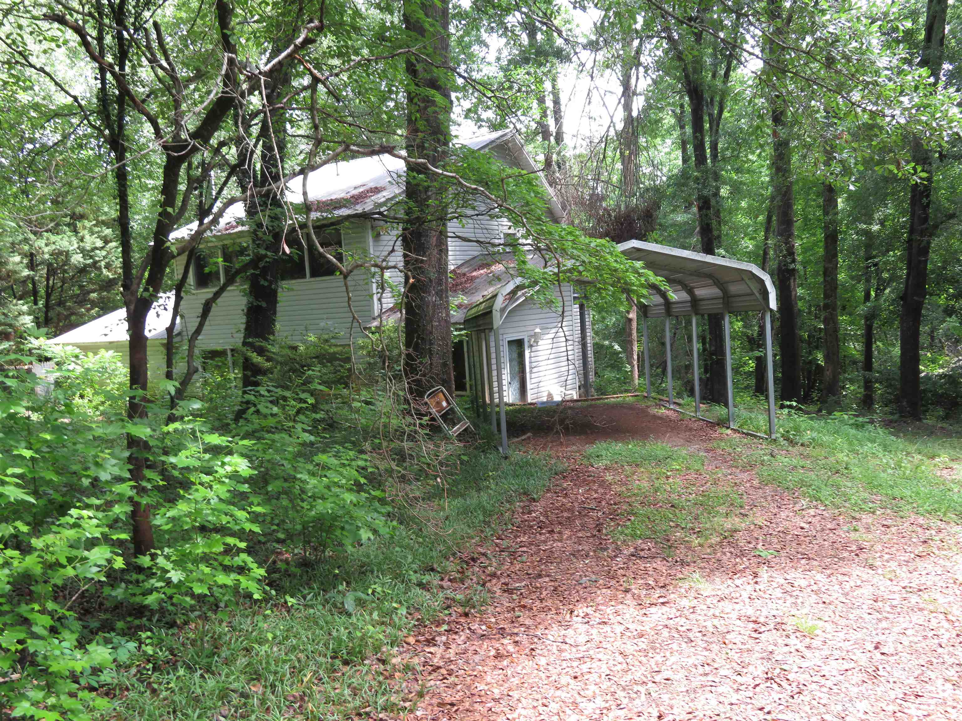 290 Triple H Farm Road Property Photo 2