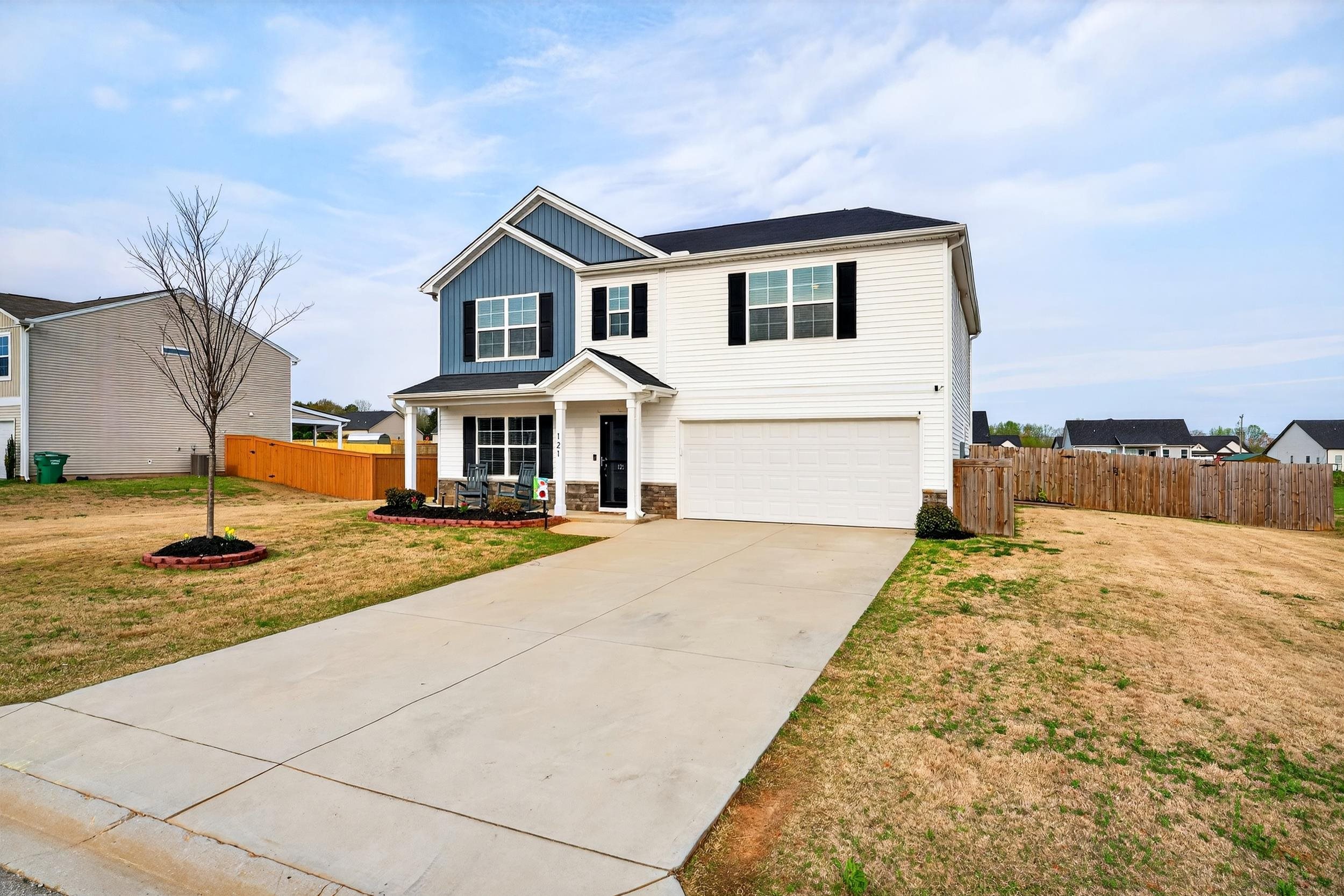 121 Deno Drive Property Photo 1