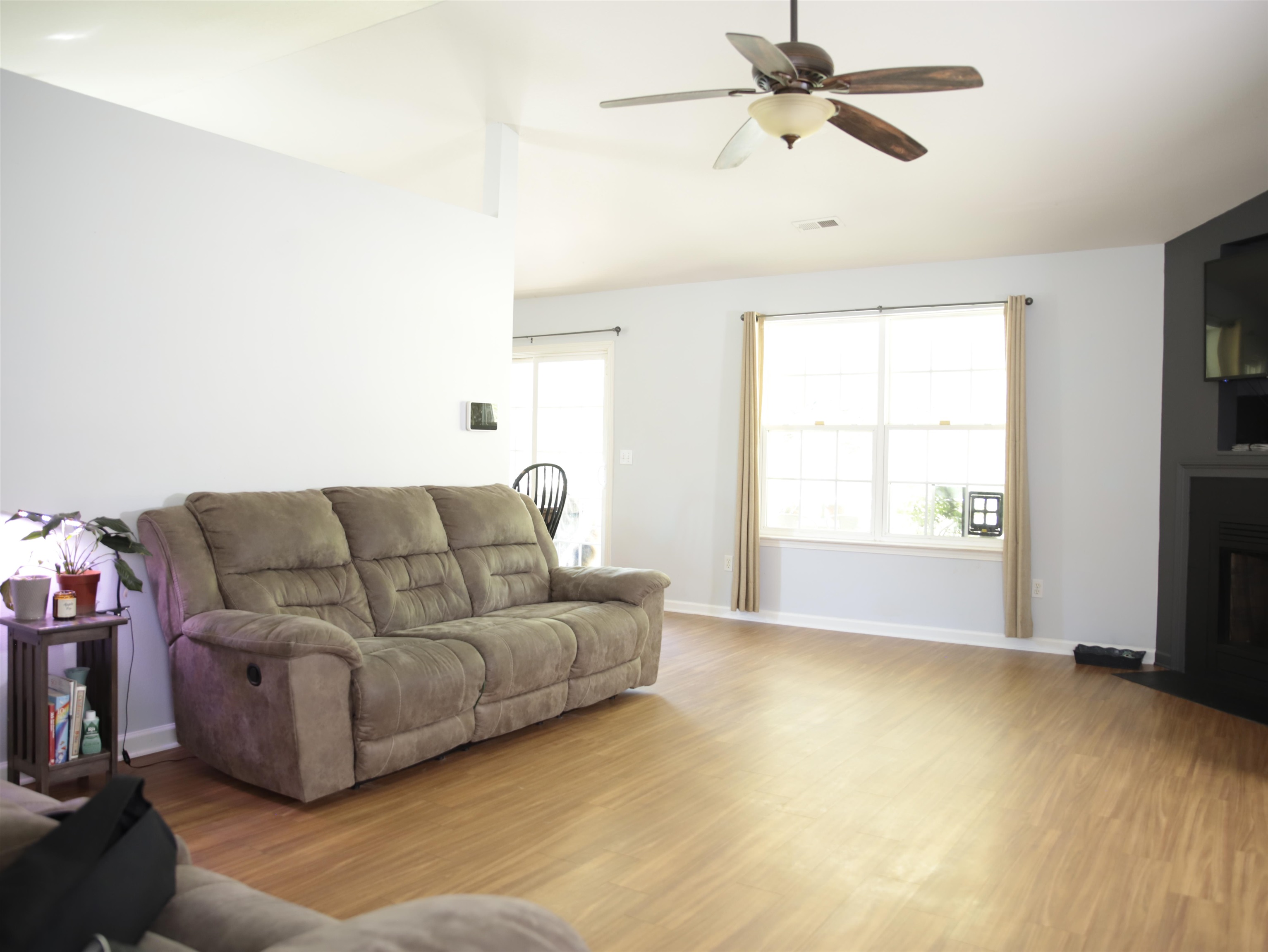 807 Trester Lane Property Photo 4