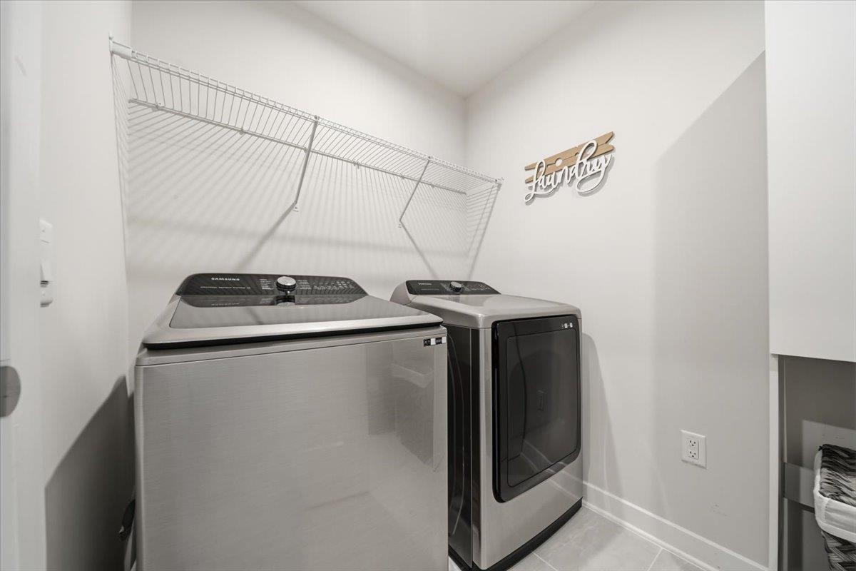 2435 Merrill Way Property Photo 17