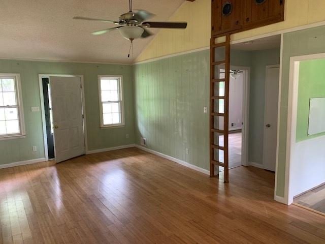 109 Goldenrod Lane Property Photo 5