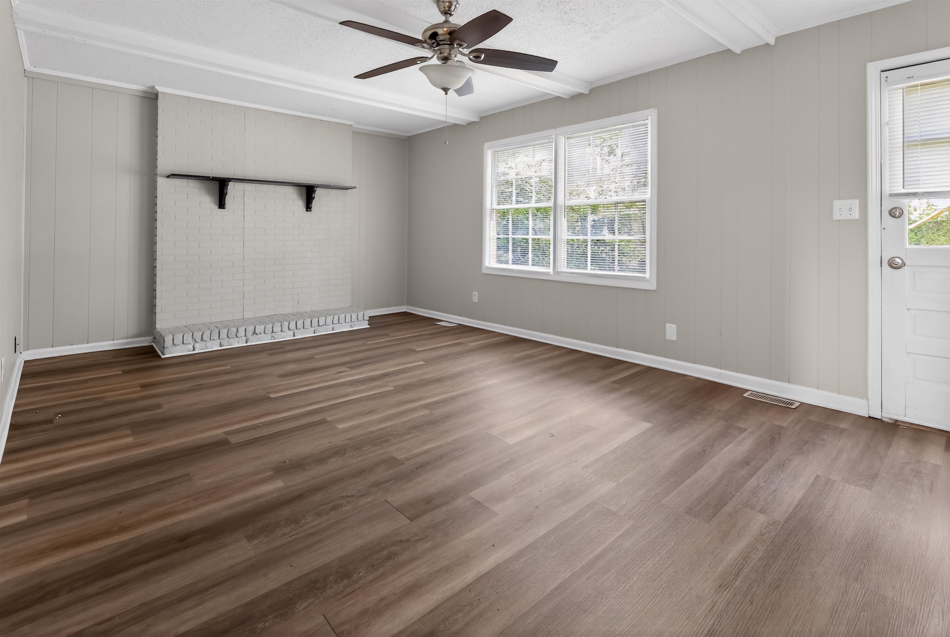26 Willowood Drive Property Photo 6