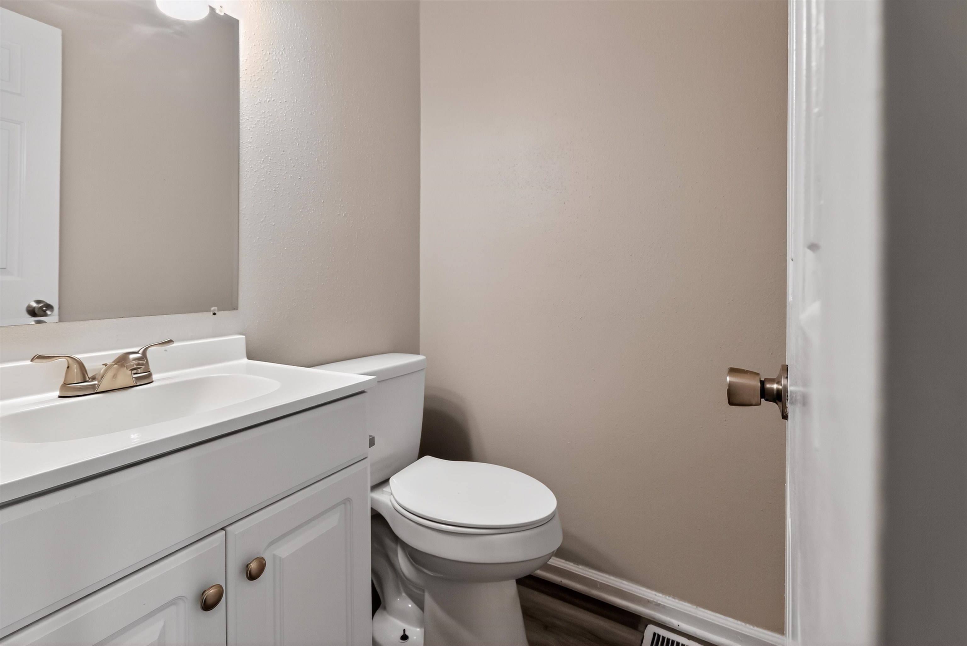 26 Willowood Drive Property Photo 17