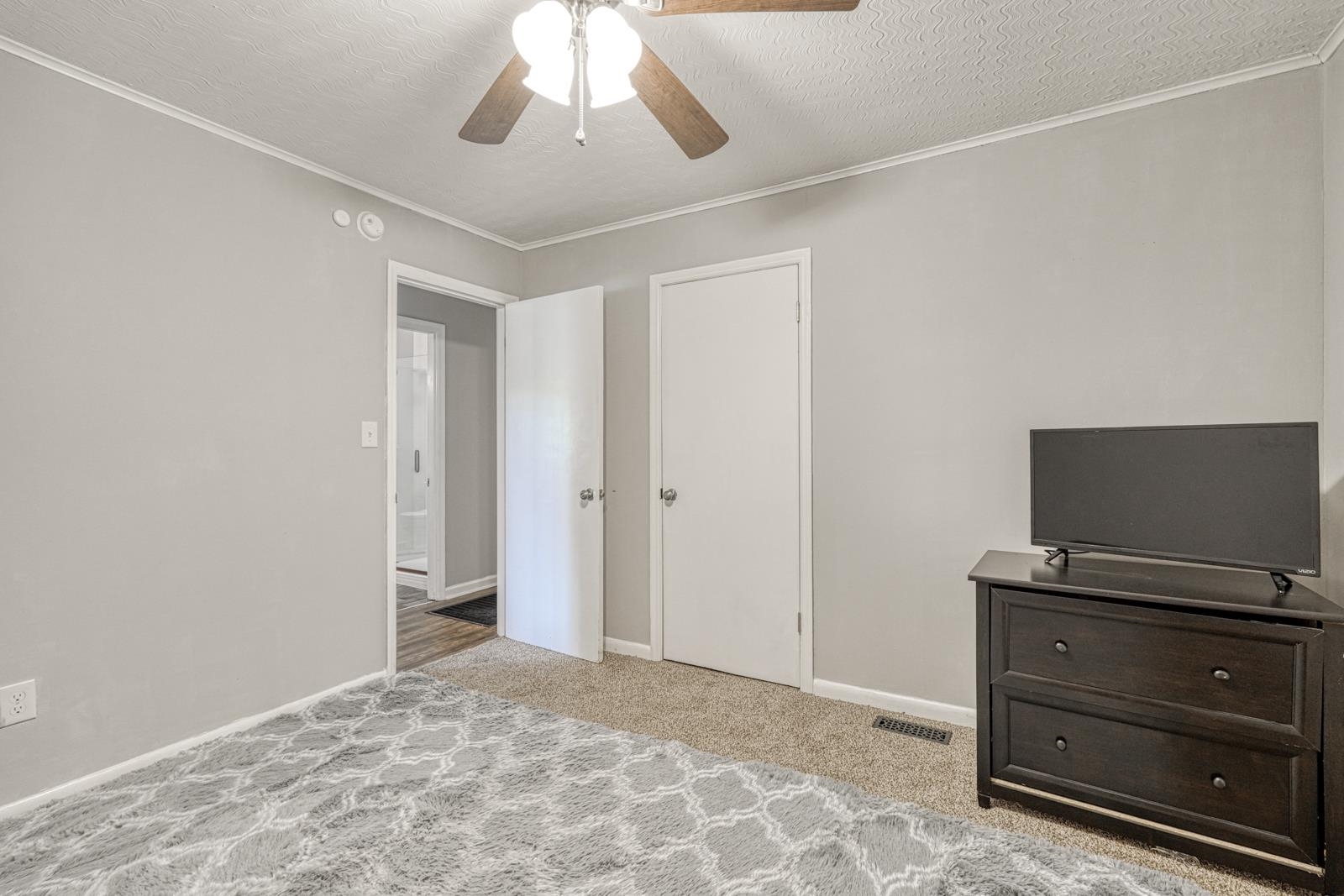 110 Chapman Circle Property Photo 23