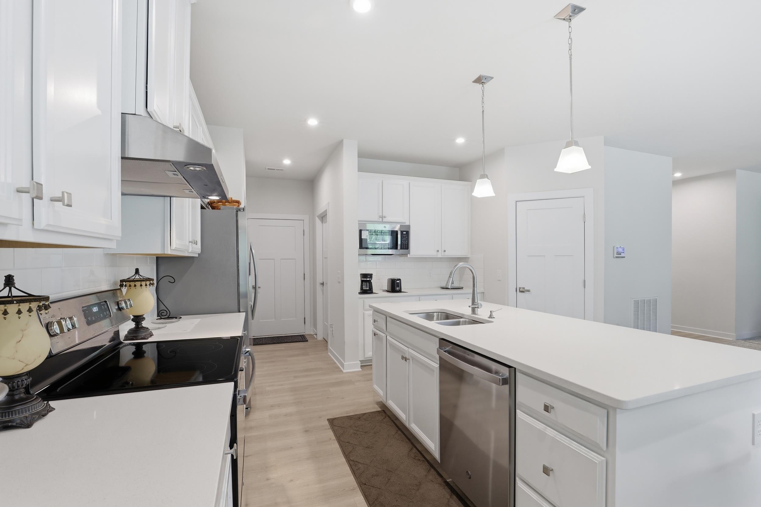 713 Lady Fern Drive Property Photo 19