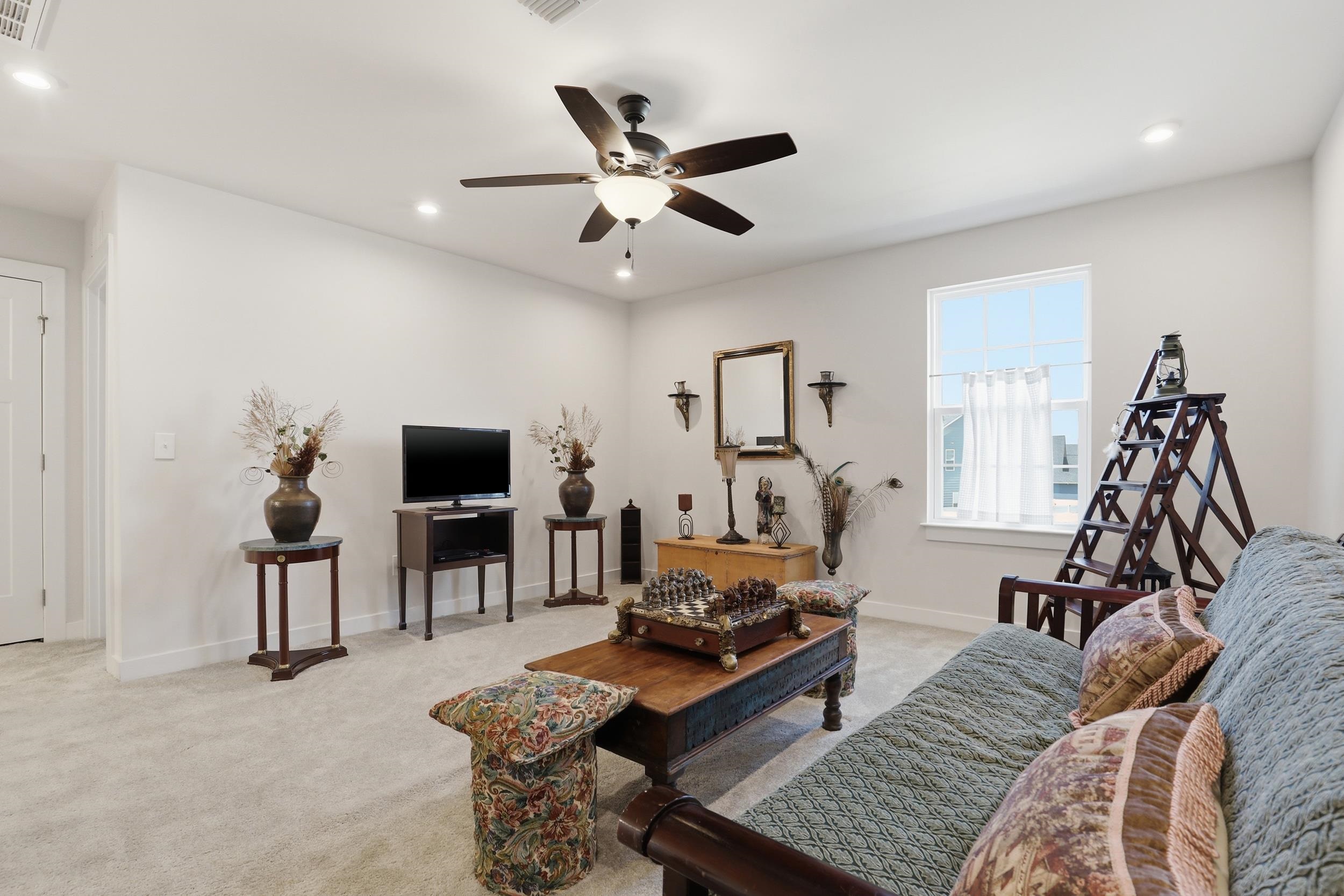 713 Lady Fern Drive Property Photo 24