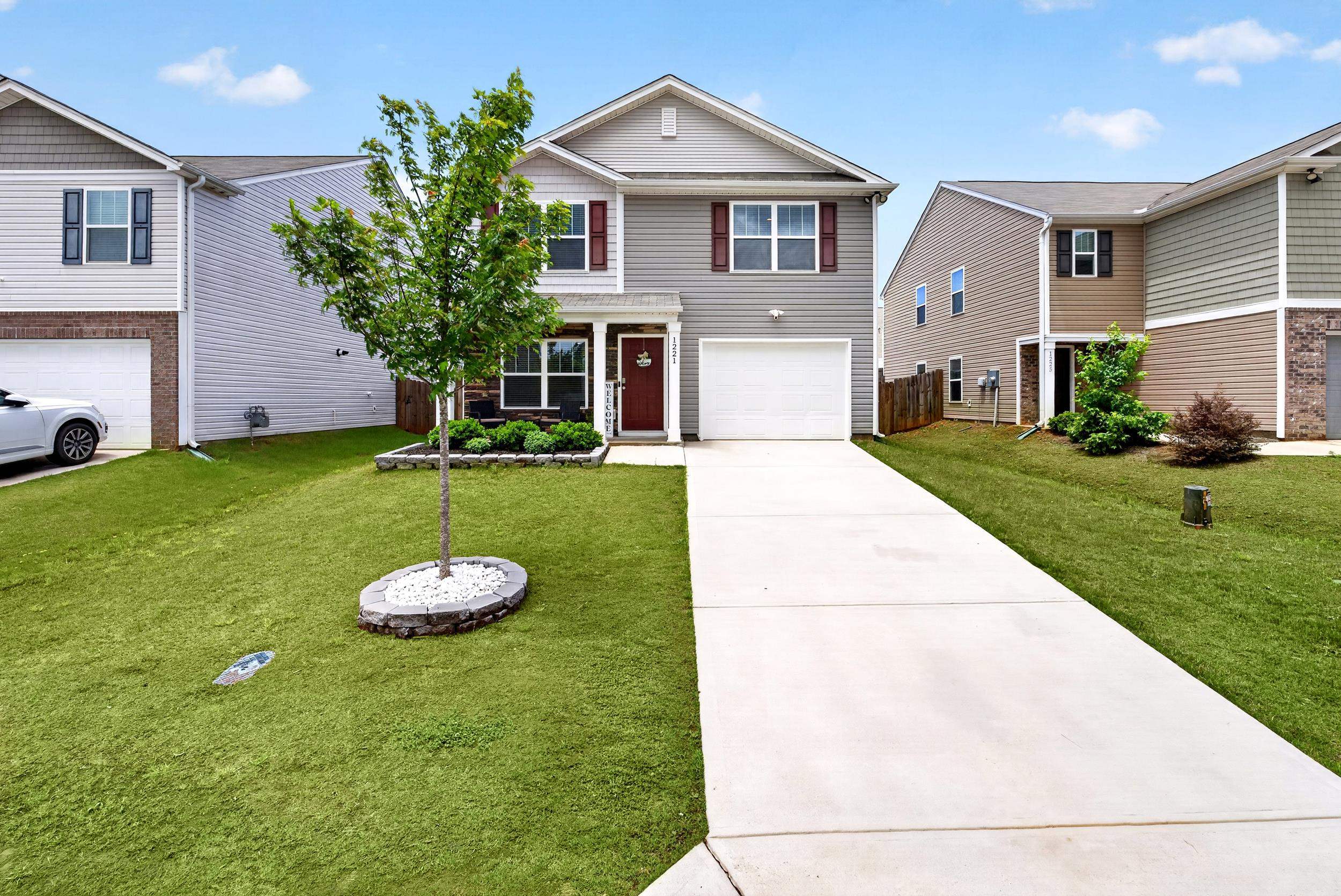 1221 Canter Place Property Photo 3