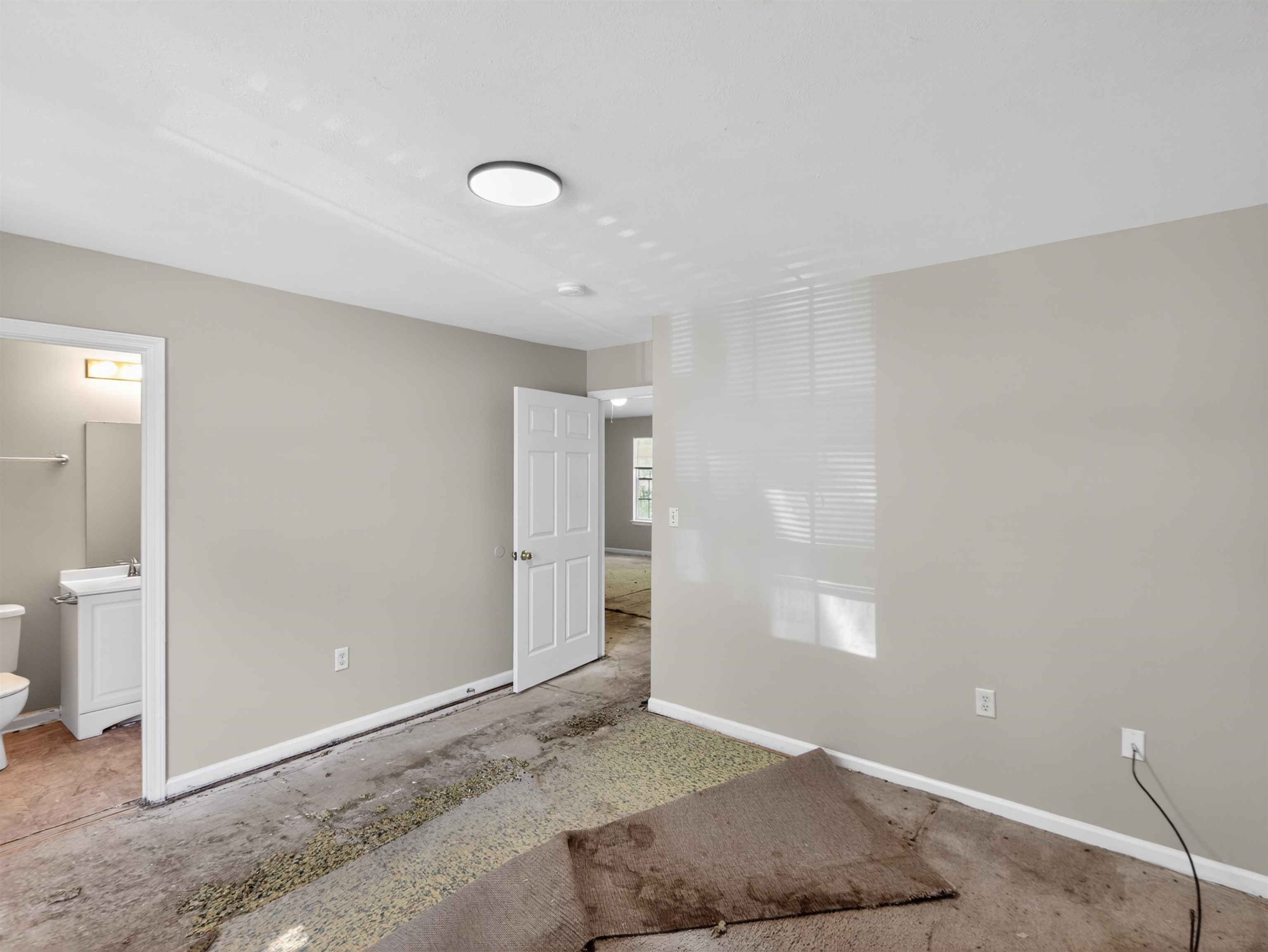 1888 Tamara Way Property Photo 9