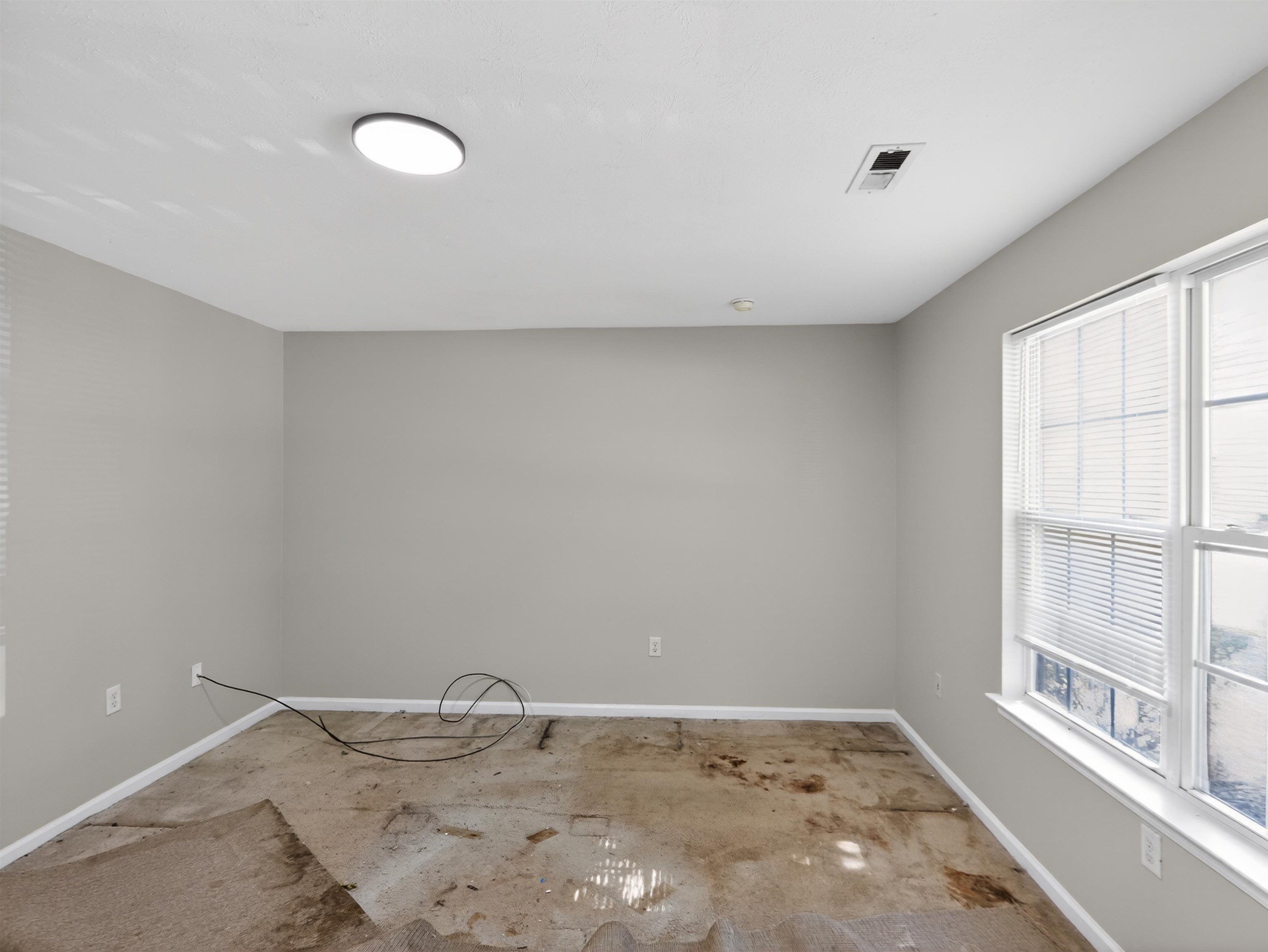 1888 Tamara Way Property Photo 10