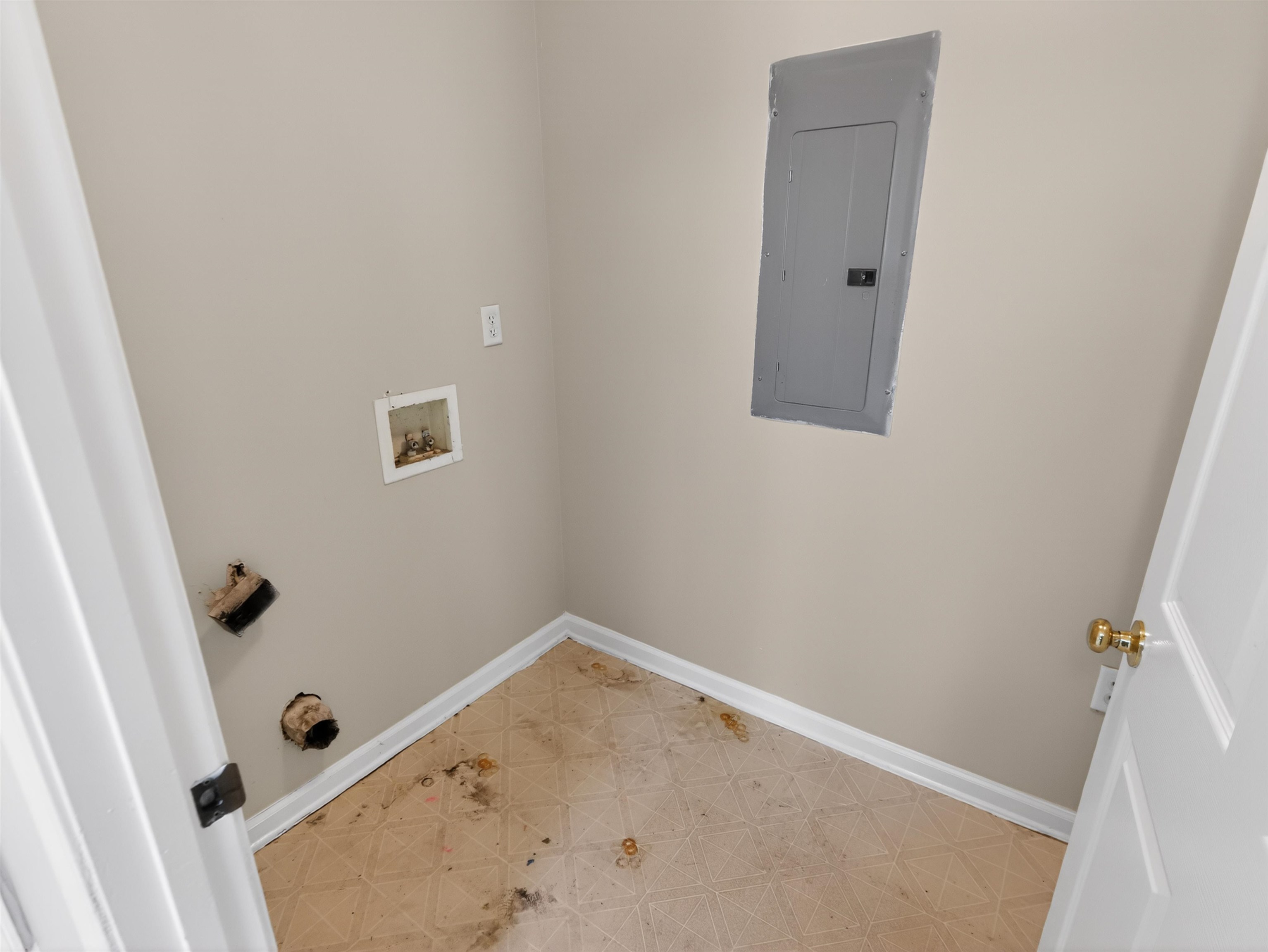 1888 Tamara Way Property Photo 20