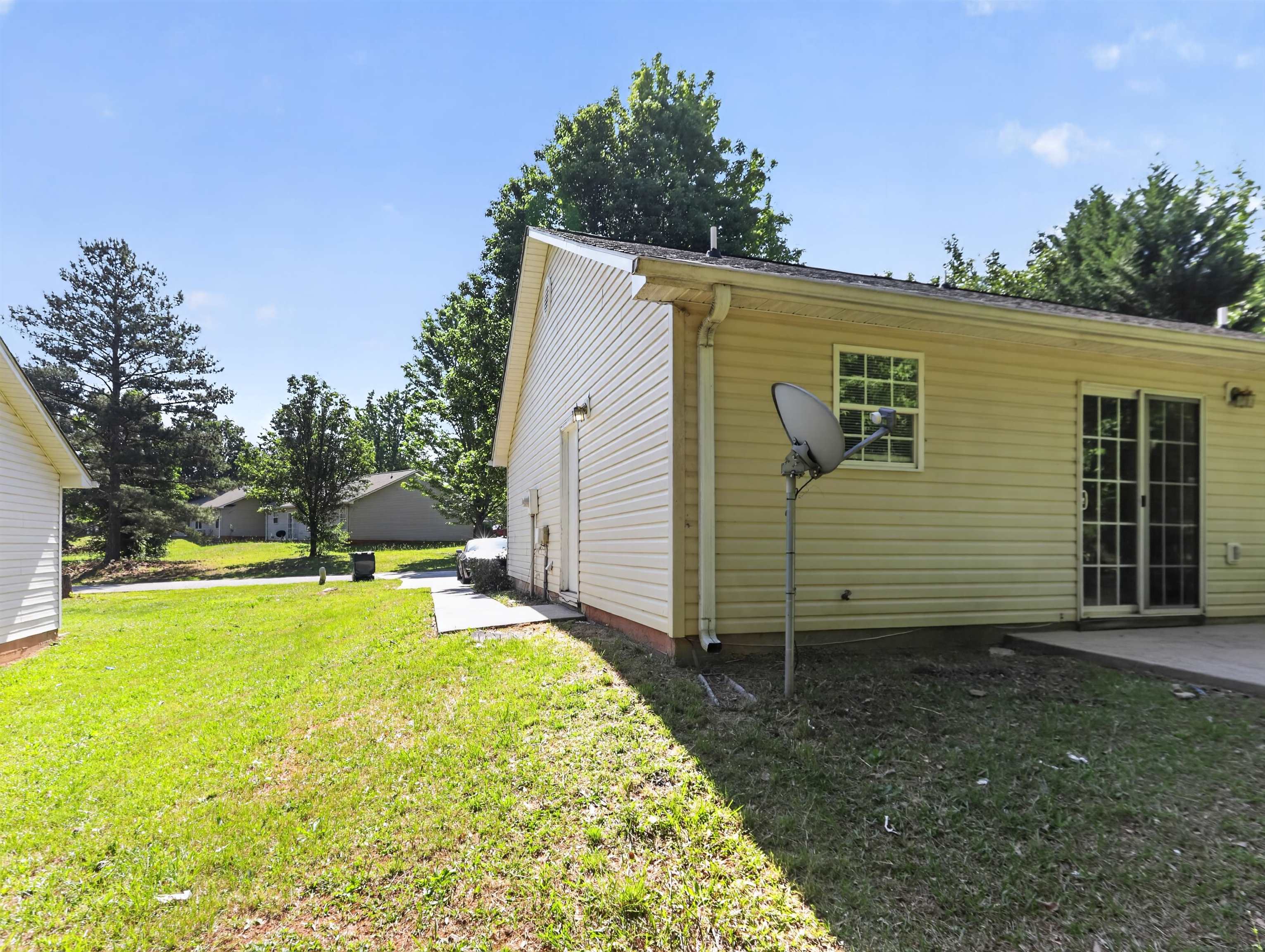 1888 Tamara Way Property Photo 22