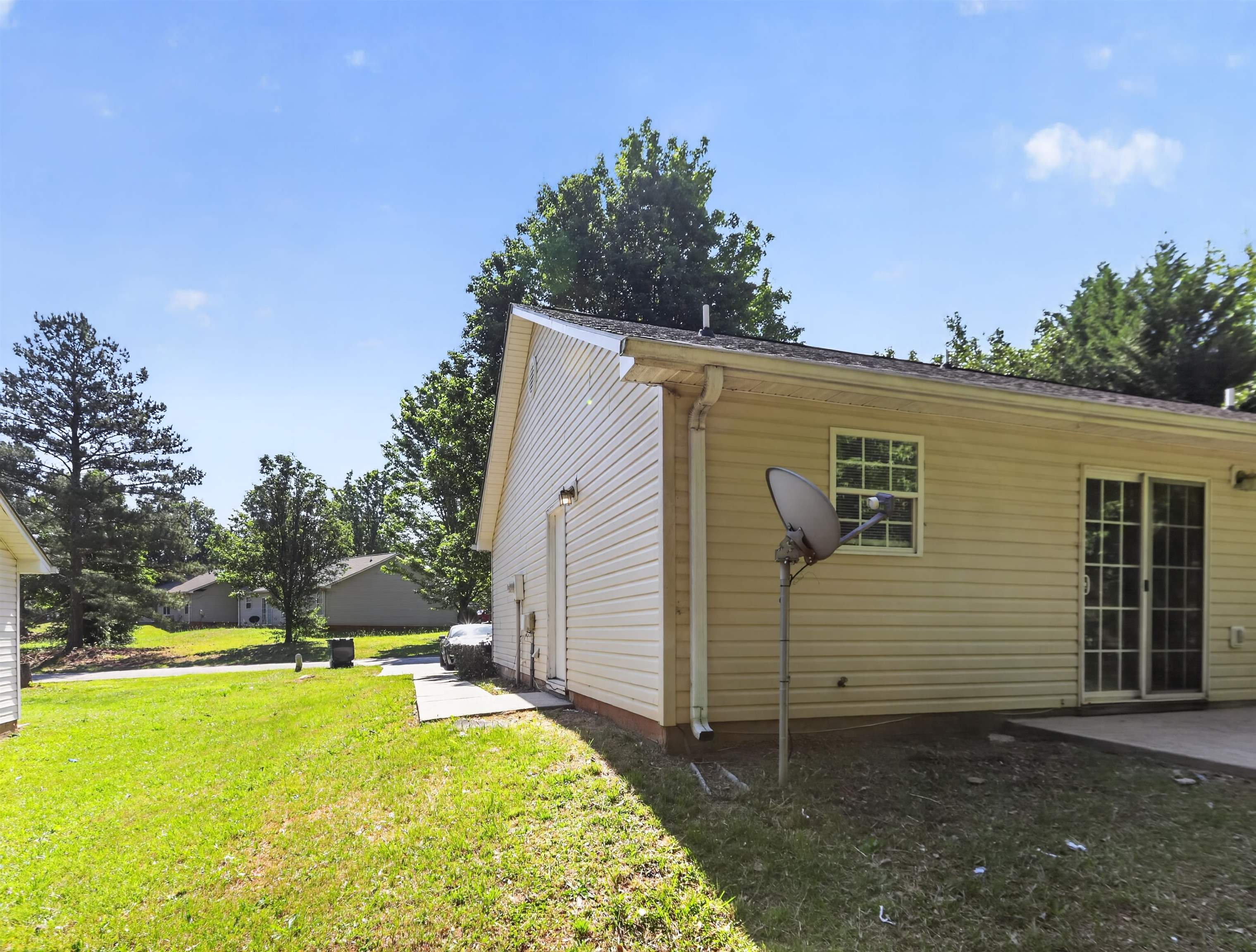 1888 Tamara Way Property Photo 23