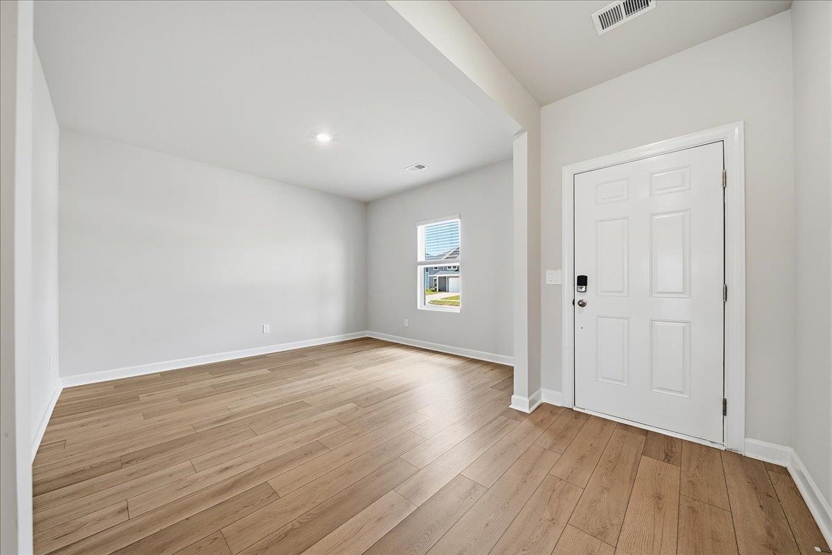 108 Gibbon Way Property Photo 5