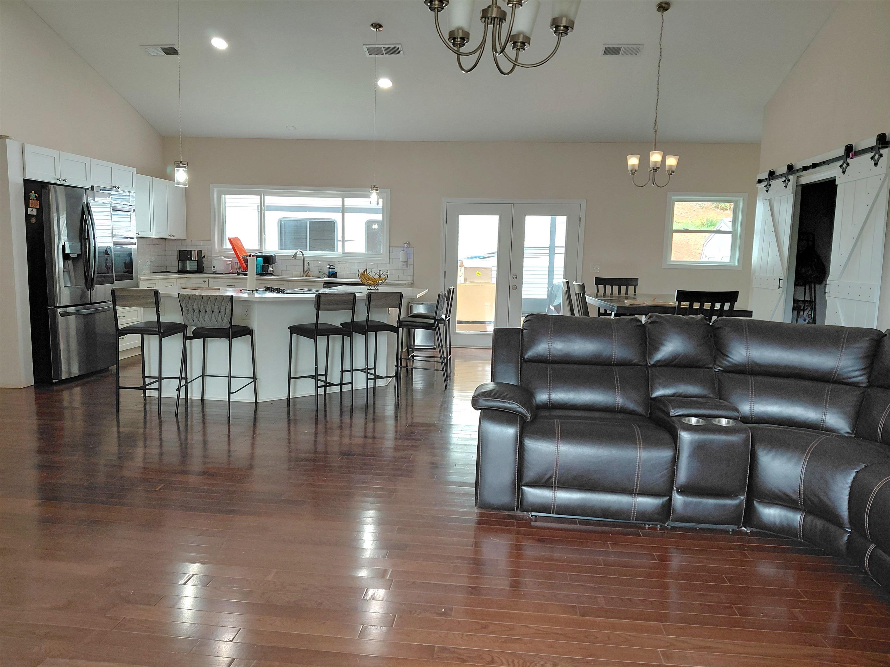 80 Bramlett Road Property Photo 14