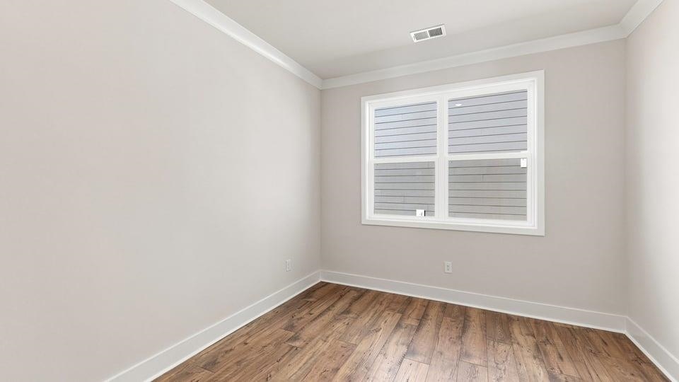 511 Frobisher Drive Property Photo 9
