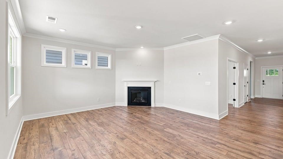 511 Frobisher Drive Property Photo 13