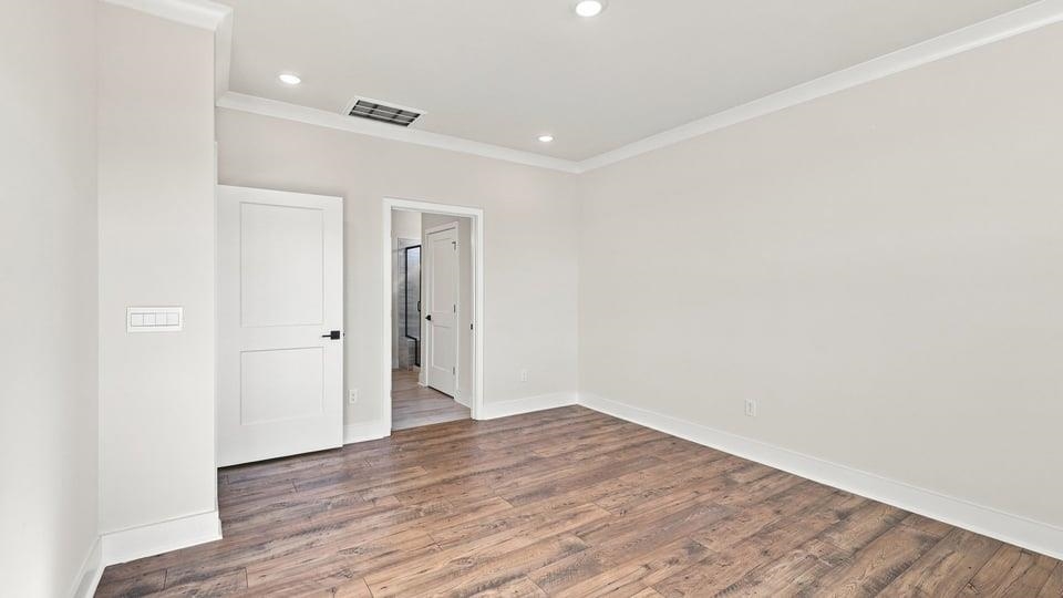 511 Frobisher Drive Property Photo 30