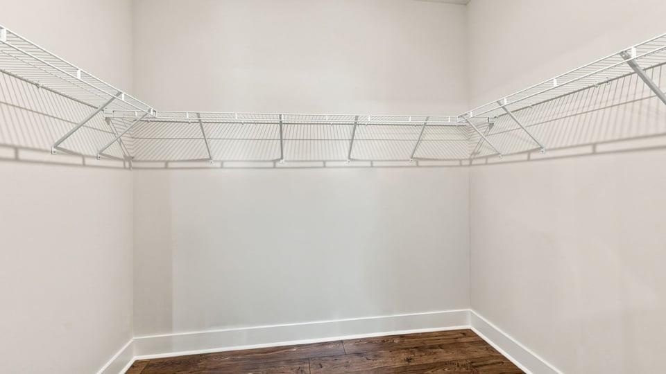 511 Frobisher Drive Property Photo 34