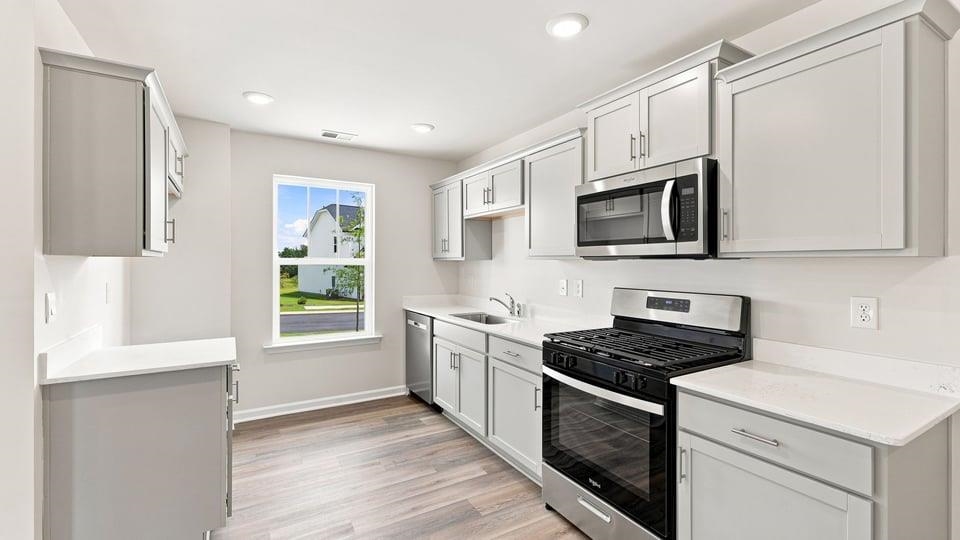 713 Longton Street Property Photo 11