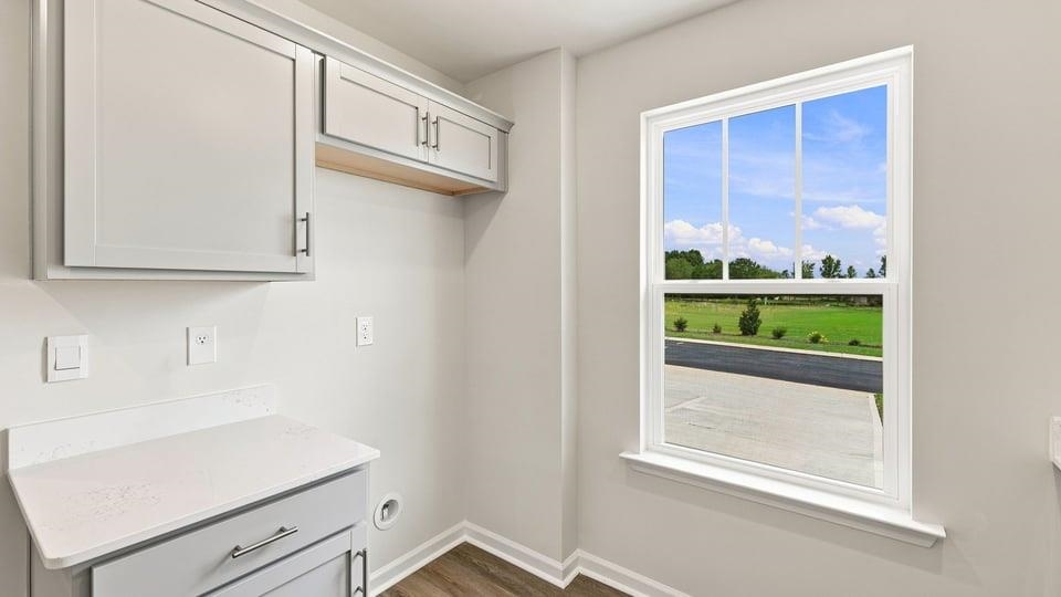 713 Longton Street Property Photo 15