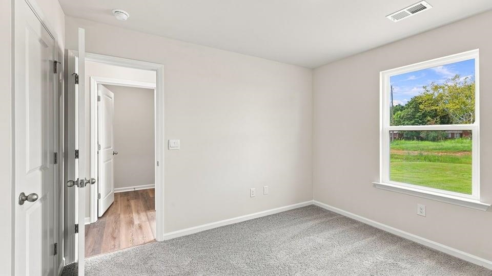 713 Longton Street Property Photo 28