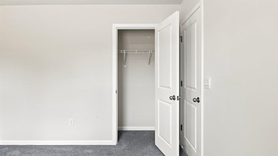 713 Longton Street Property Photo 31