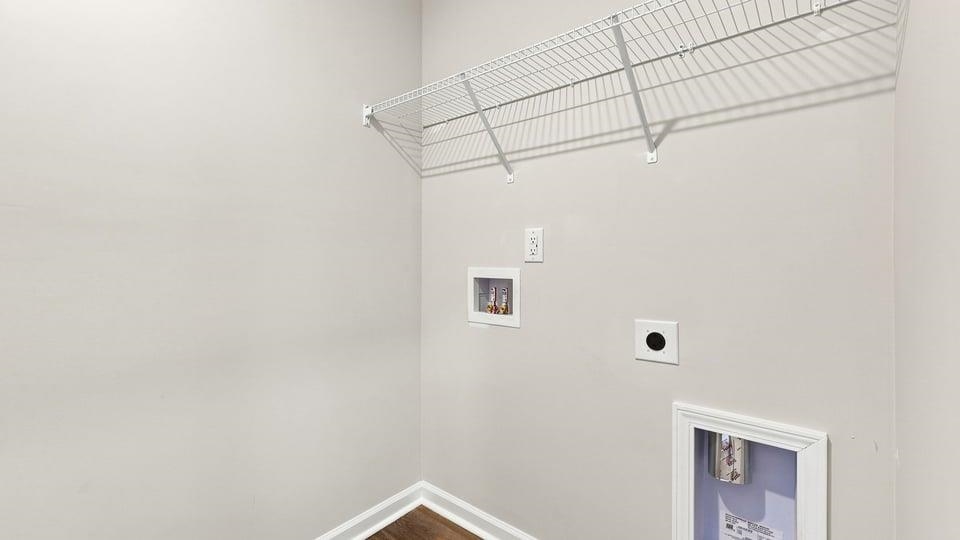 713 Longton Street Property Photo 32