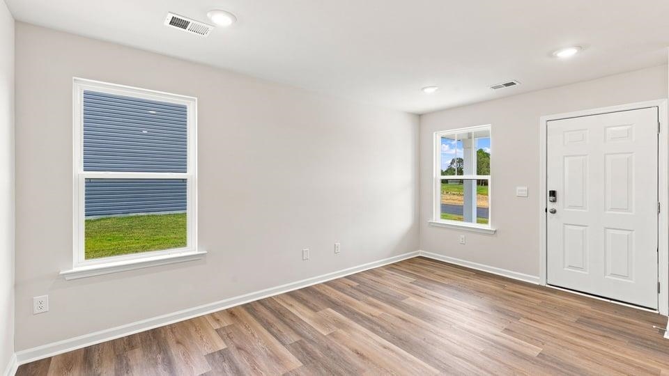 717 Longton Street Property Photo 6