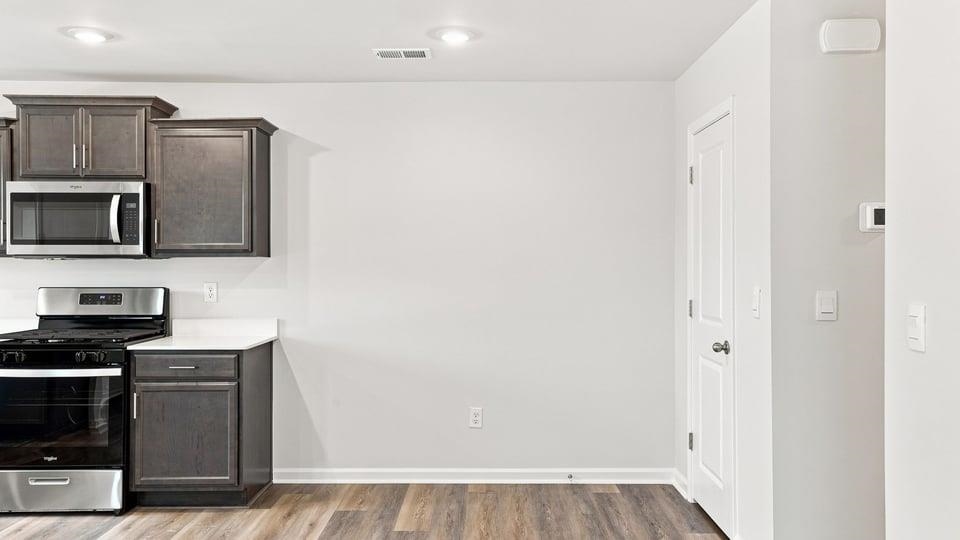 717 Longton Street Property Photo 10