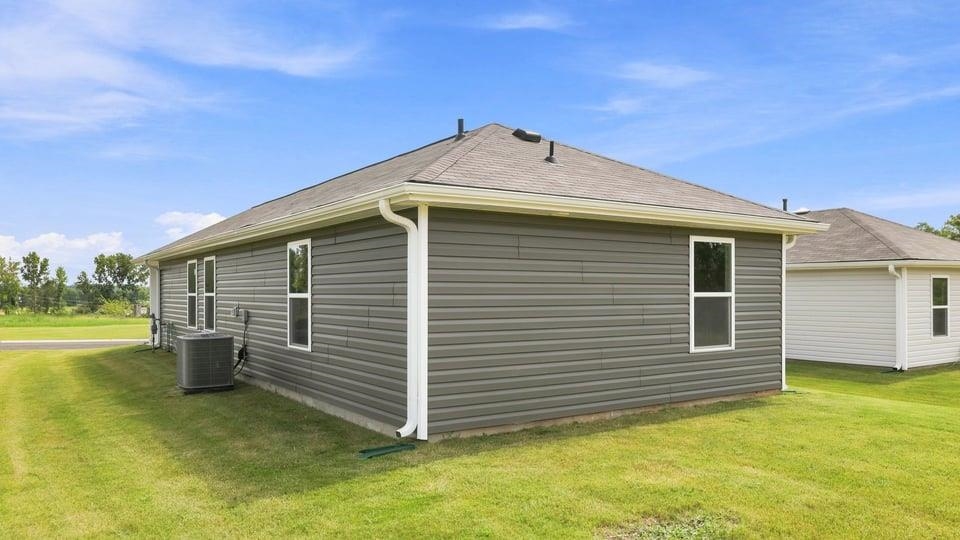 717 Longton Street Property Photo 37